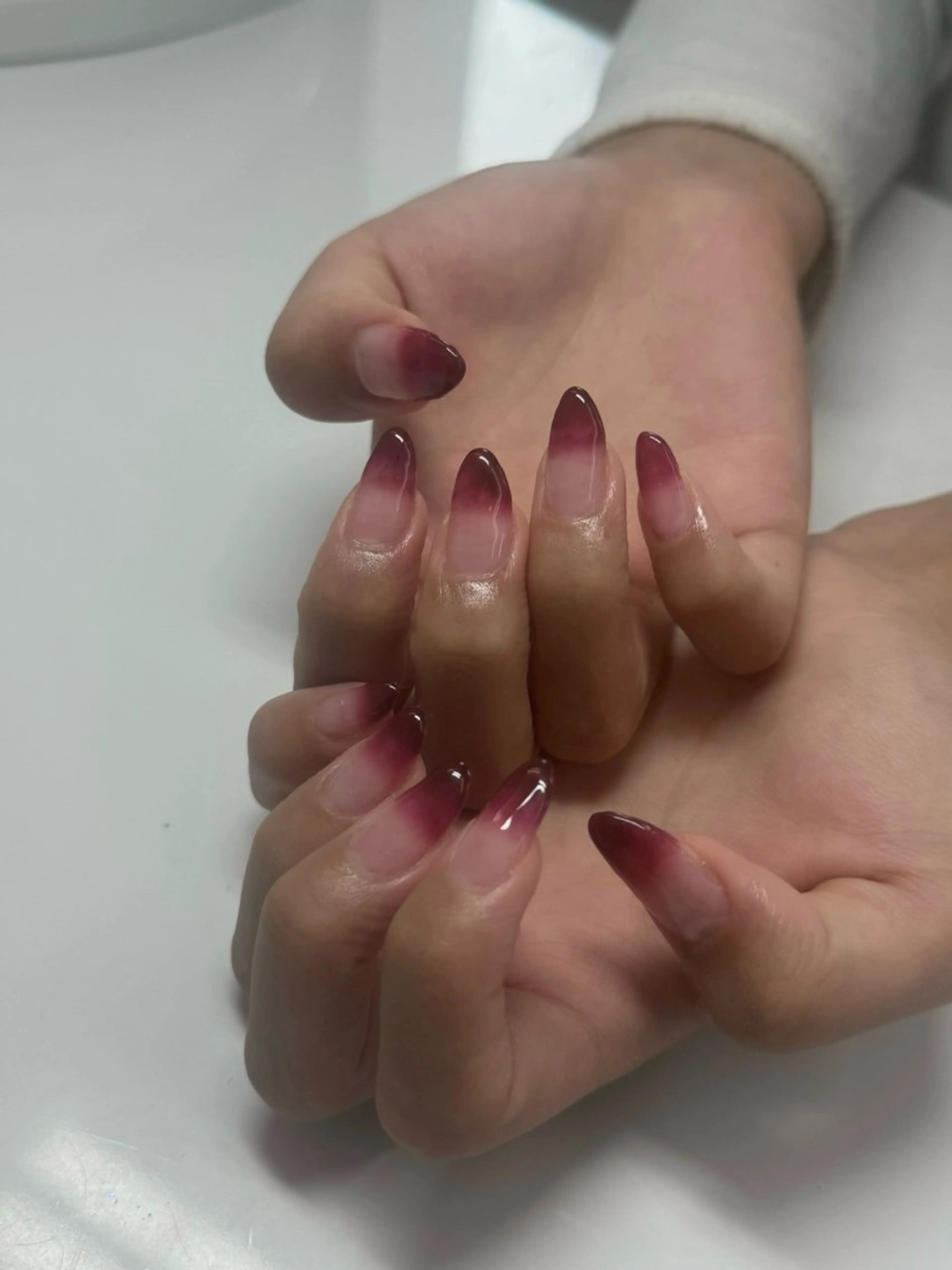 New🆕💕ハンドネイル 🌟オフ込みグラデーション🌟の写真