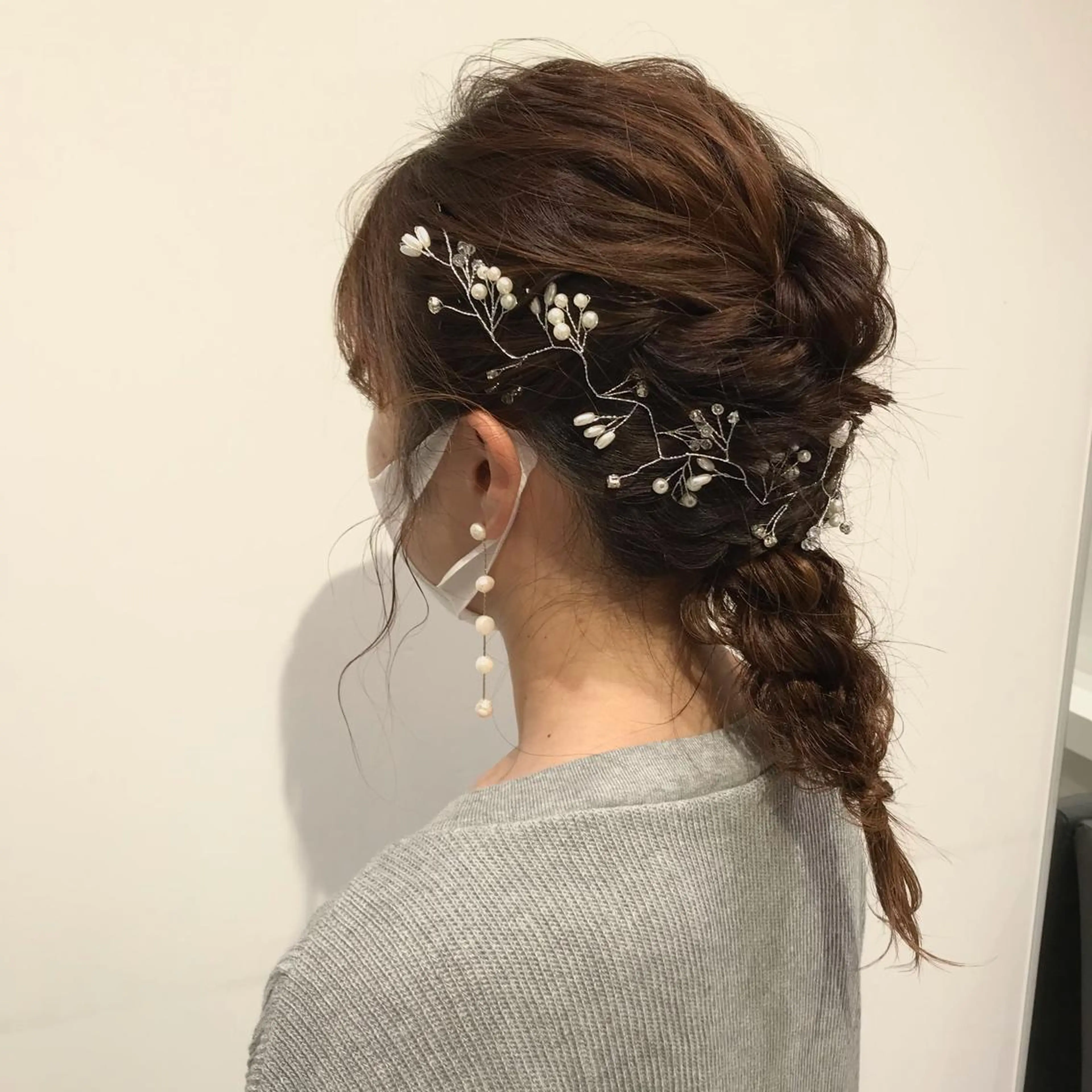セミロング ヘアアレンジ ヘアセット 暖色カラー🌹 中山由梨のヘアスタイル