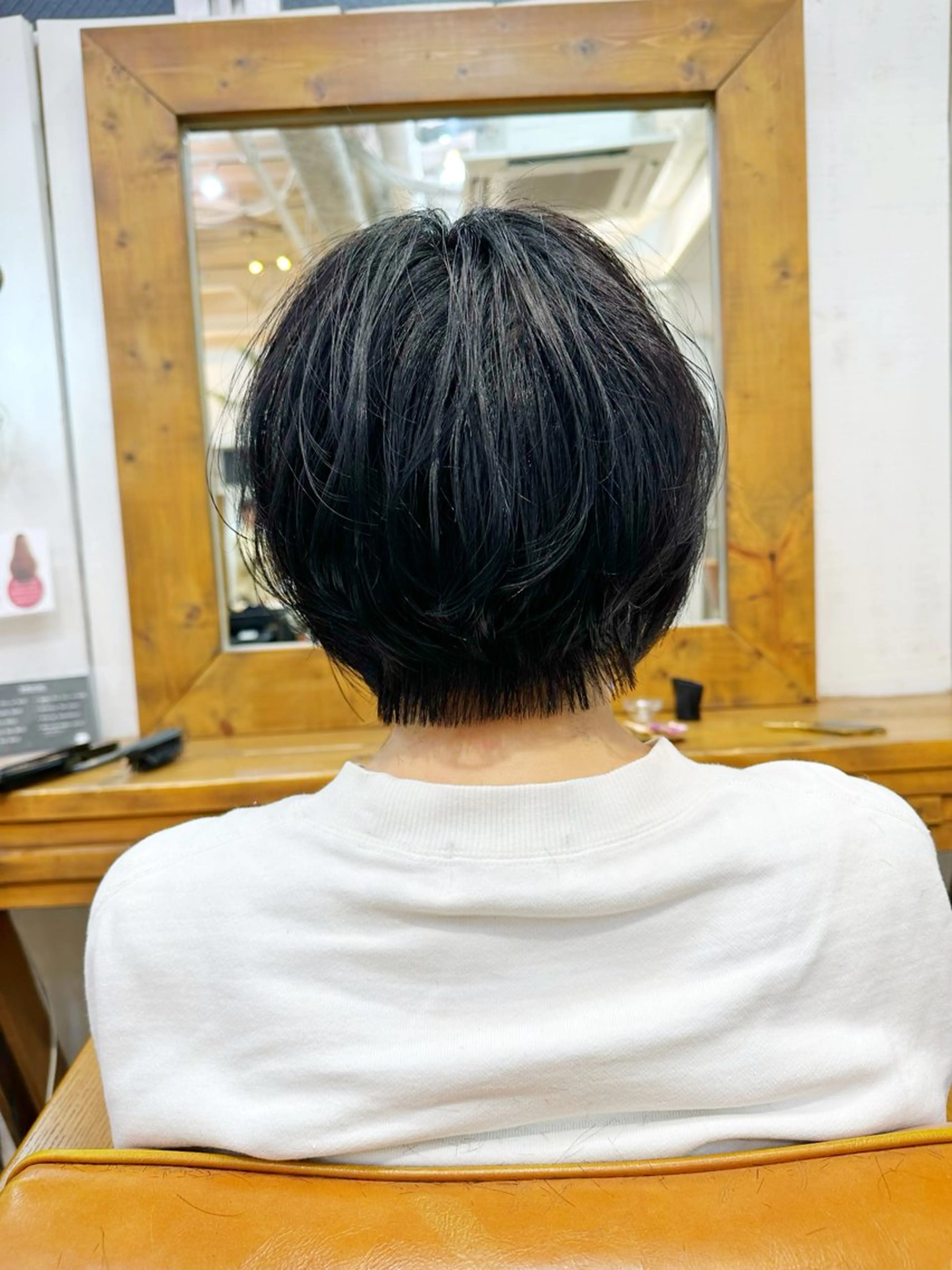 ショート ショートボブ ハンサムショート ボブ くせ毛 ショートヘア カット トリートメント newline銀座所属・銀座ショート/ 大人ショート/金子涼のヘアスタイル