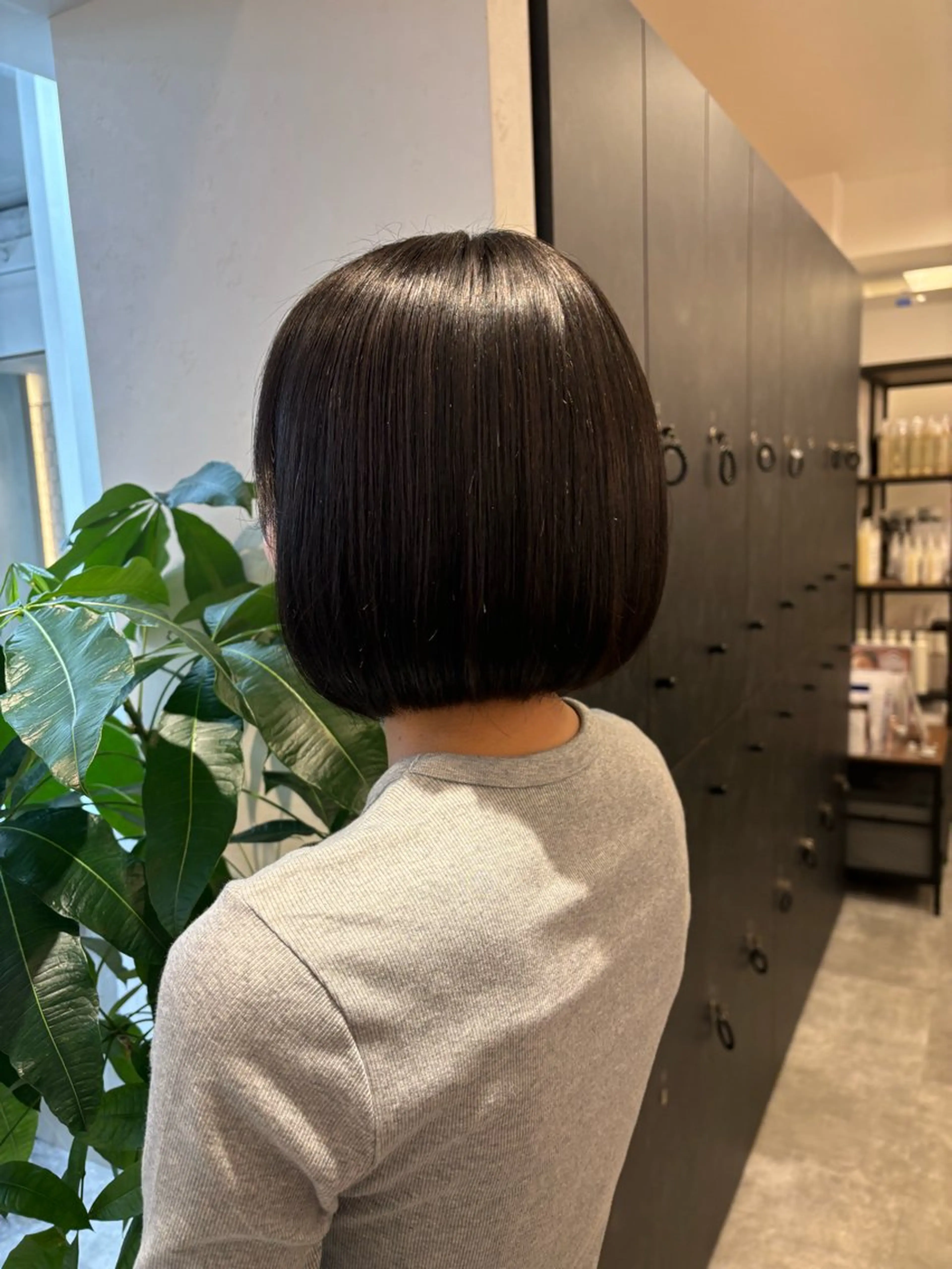 ミディアム パーマ カット 縮毛矯正 トリートメント Ｖｉｏｔ  銀座 樋口 桃佳のヘアスタイル