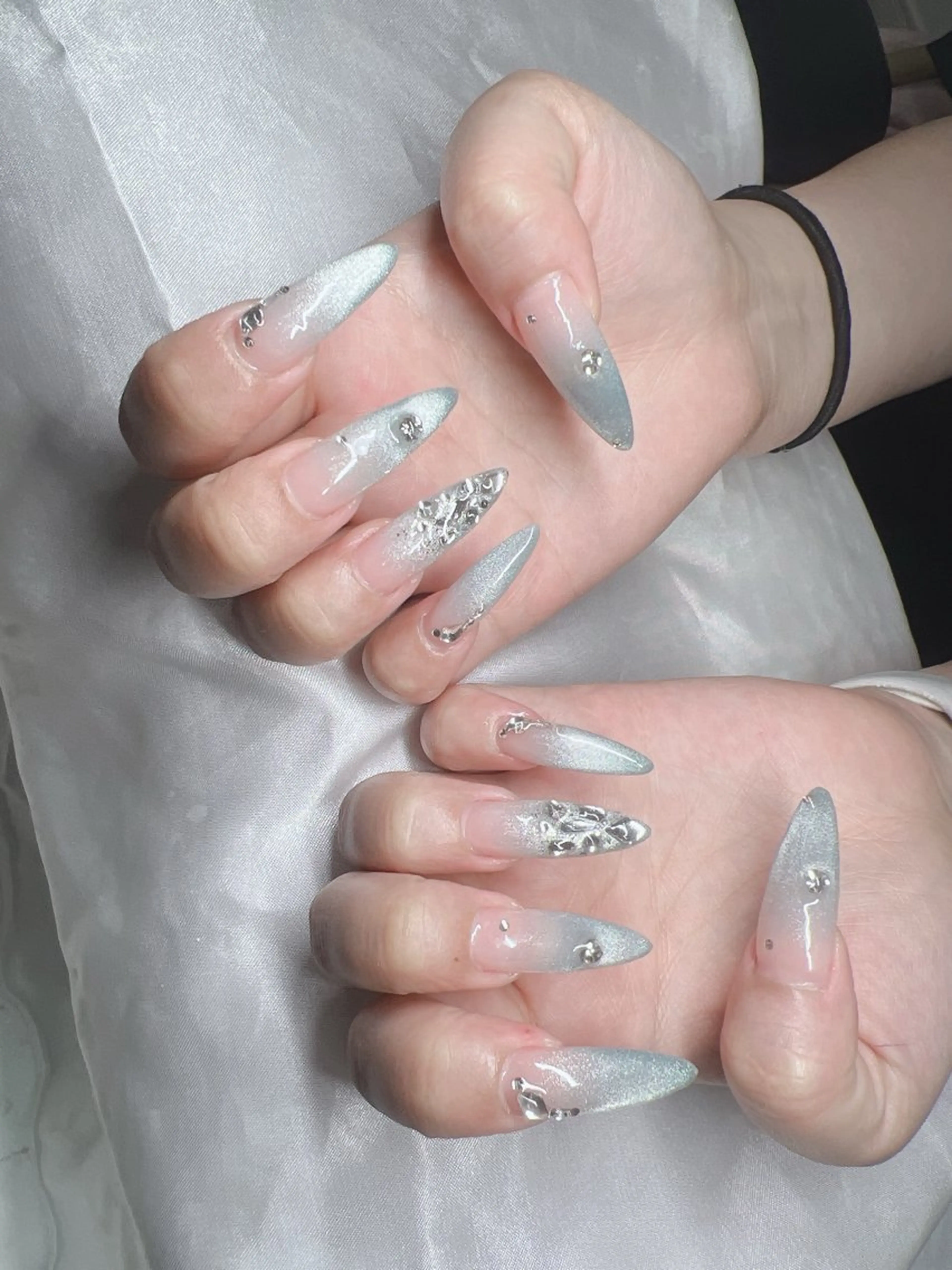 ネイル 長さ出し グラデーション キラキラネイル マグネットネイル ニュアンスネイル ハンドネイル Lee Nails チップ長さだし専門店のネイルデザイン