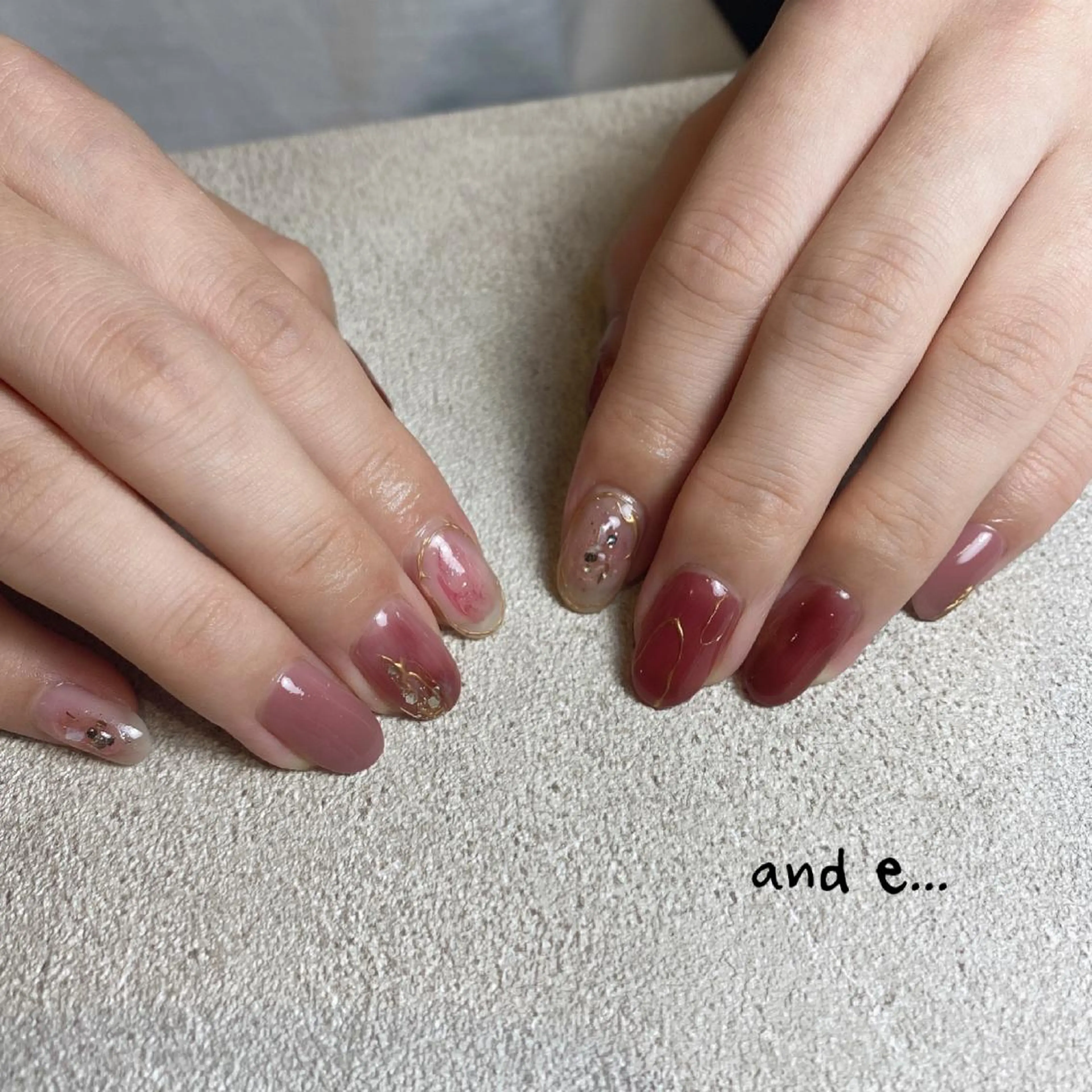 ネイル クリアネイル ラメ(グリッター) ミラーネイル 持ち込み ニュアンスネイル nailsalon mur.のネイルデザイン