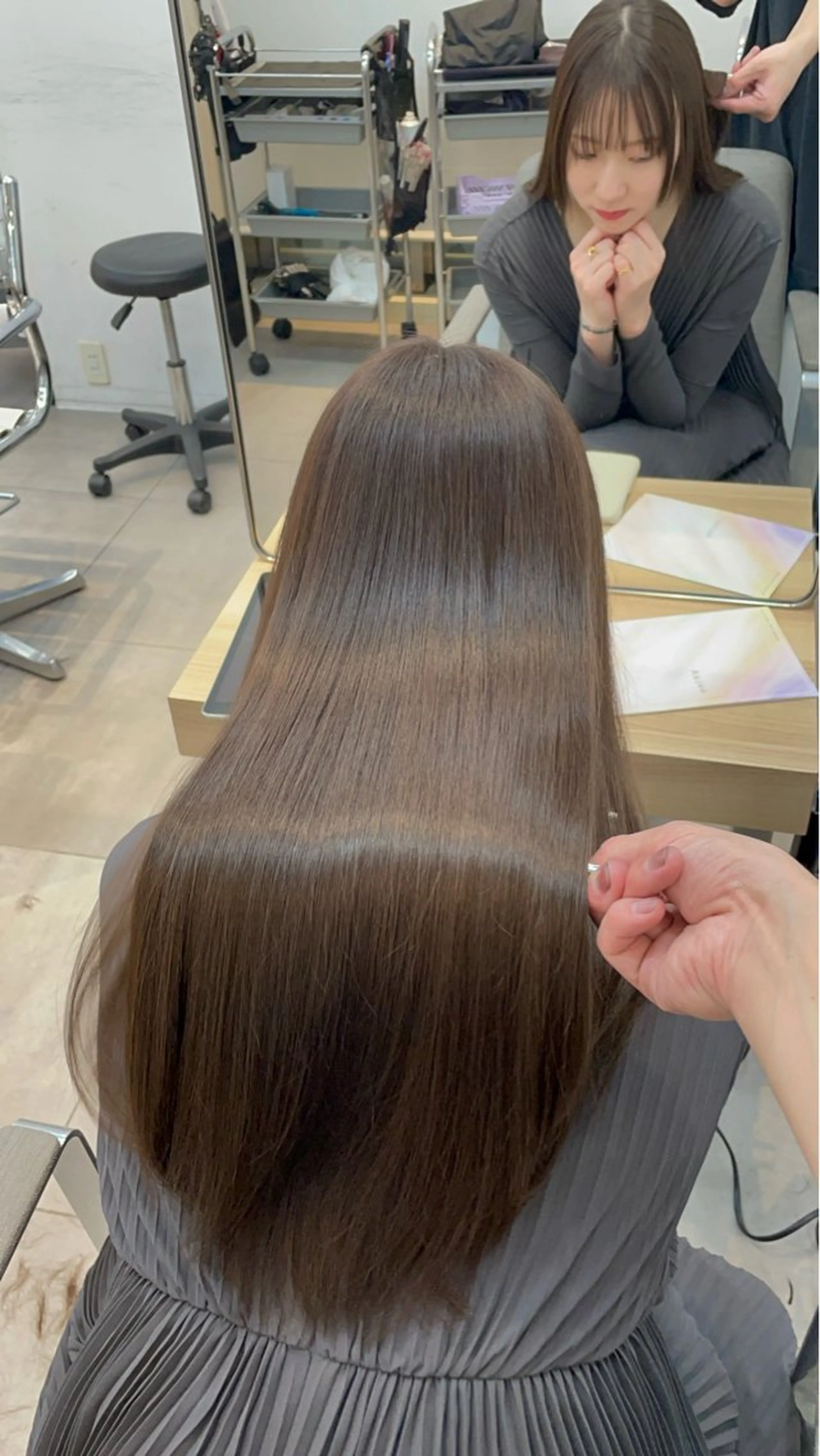 ロング カット 縮毛矯正 トリートメント ヘッドスパ ✨髪質改善✨美髪 矯正🫧小泉のヘアスタイル