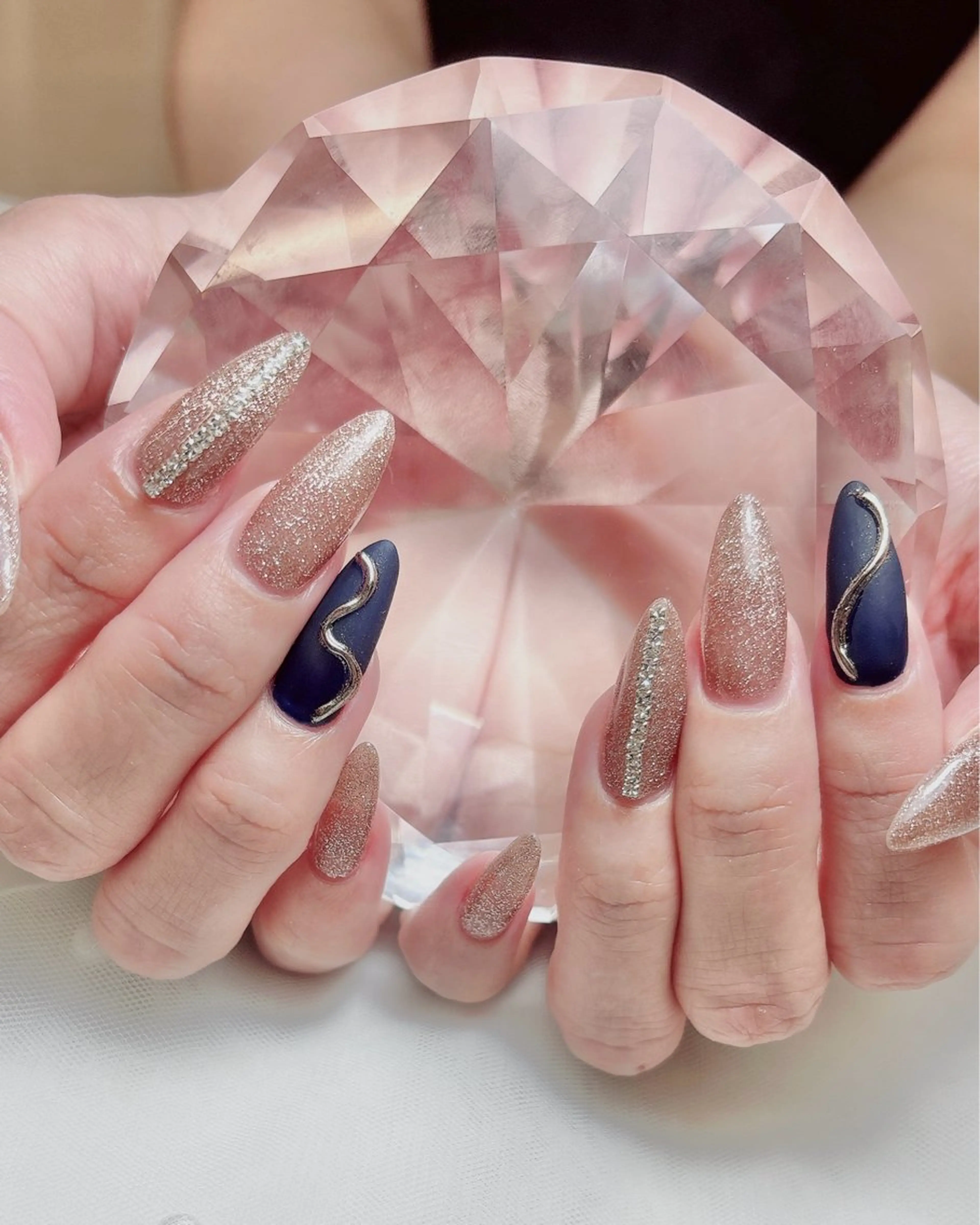 ネイル ハンドネイル ShareNailSalonMariris所属・nailist wakanaのネイルデザイン