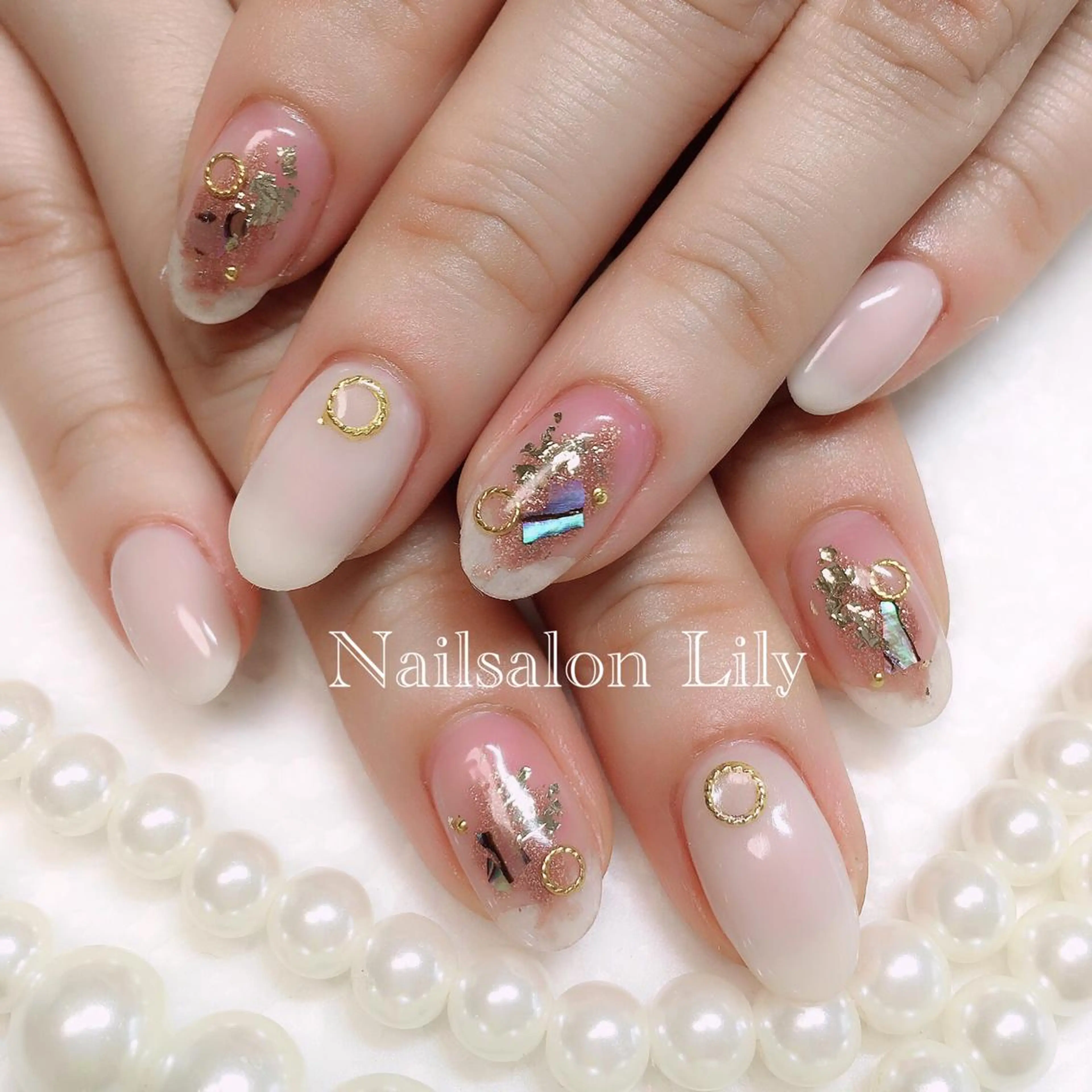 ネイル アートネイル ニュアンスネイル Nailsalon Lilyのネイルデザイン