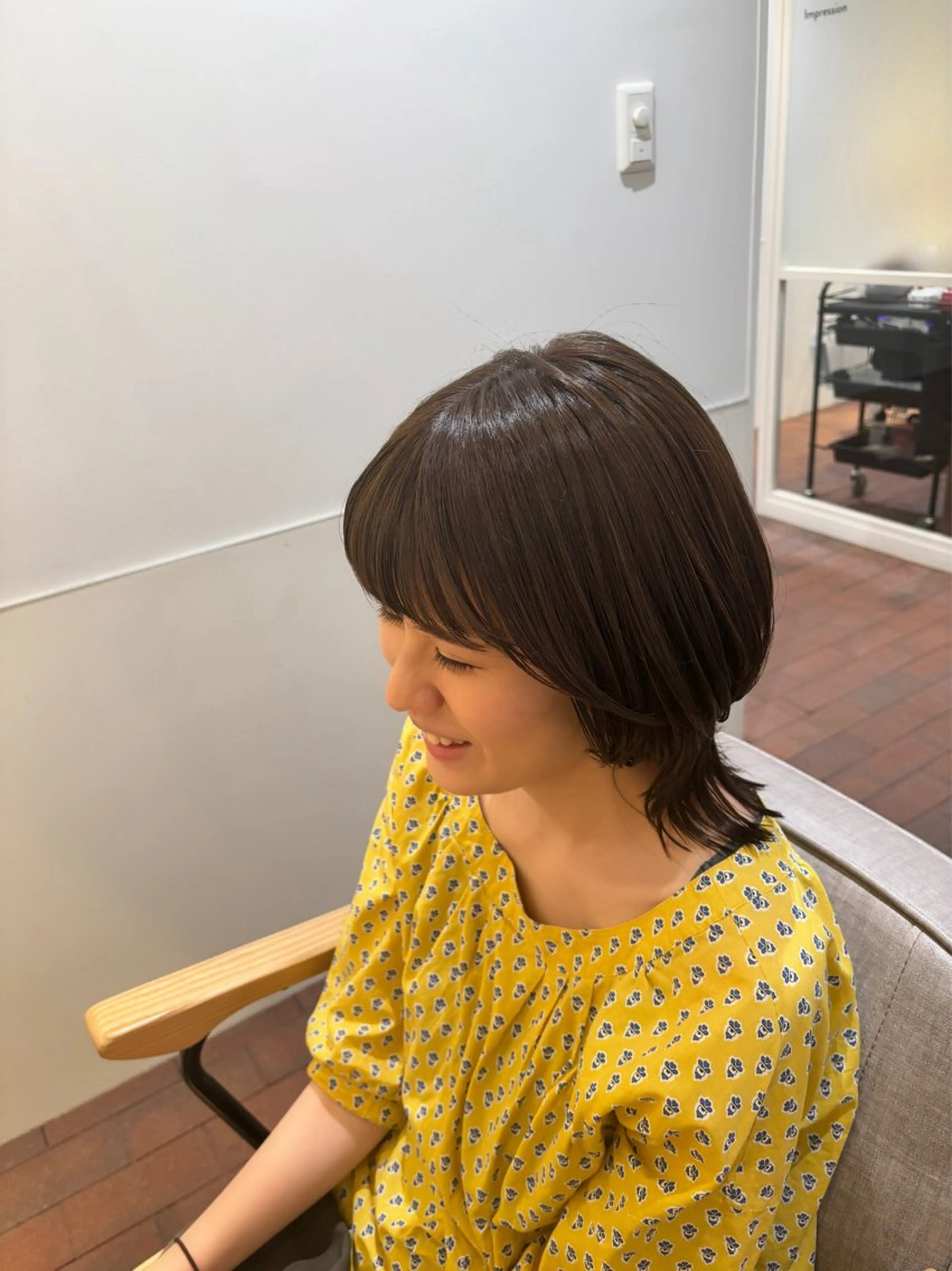 ミディアム カラー ベージュカラー ウルフカット カット ヘアカラー トリートメント ショート/ミニボブ マンツーマン/マユコのヘアスタイル