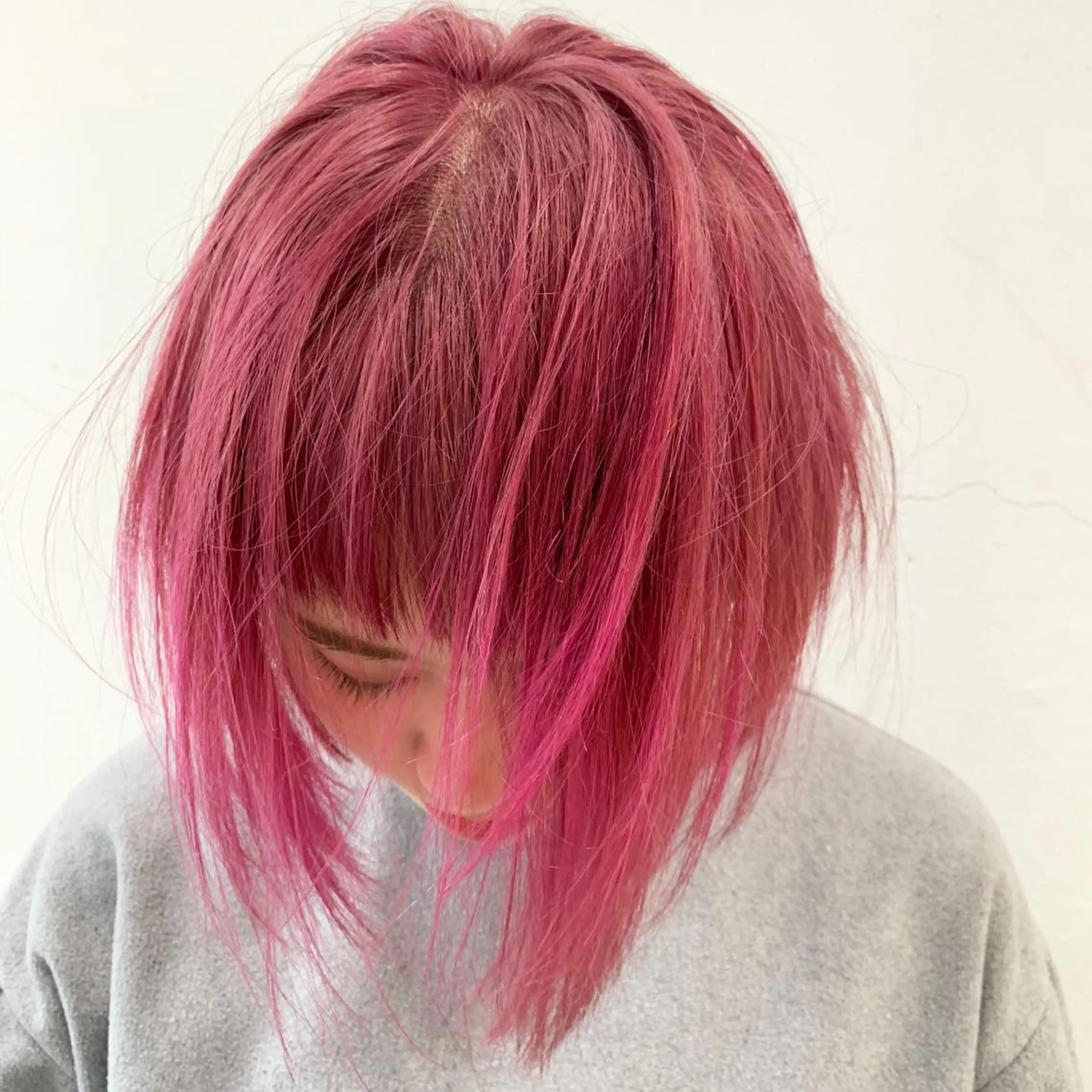 ショート カラー ブリーチ ケアブリーチ グラデーションカラー ピンクカラー トリートメント カット トリートメント THE./ブリーチ 透感カラー/髪質改善のヘアスタイル