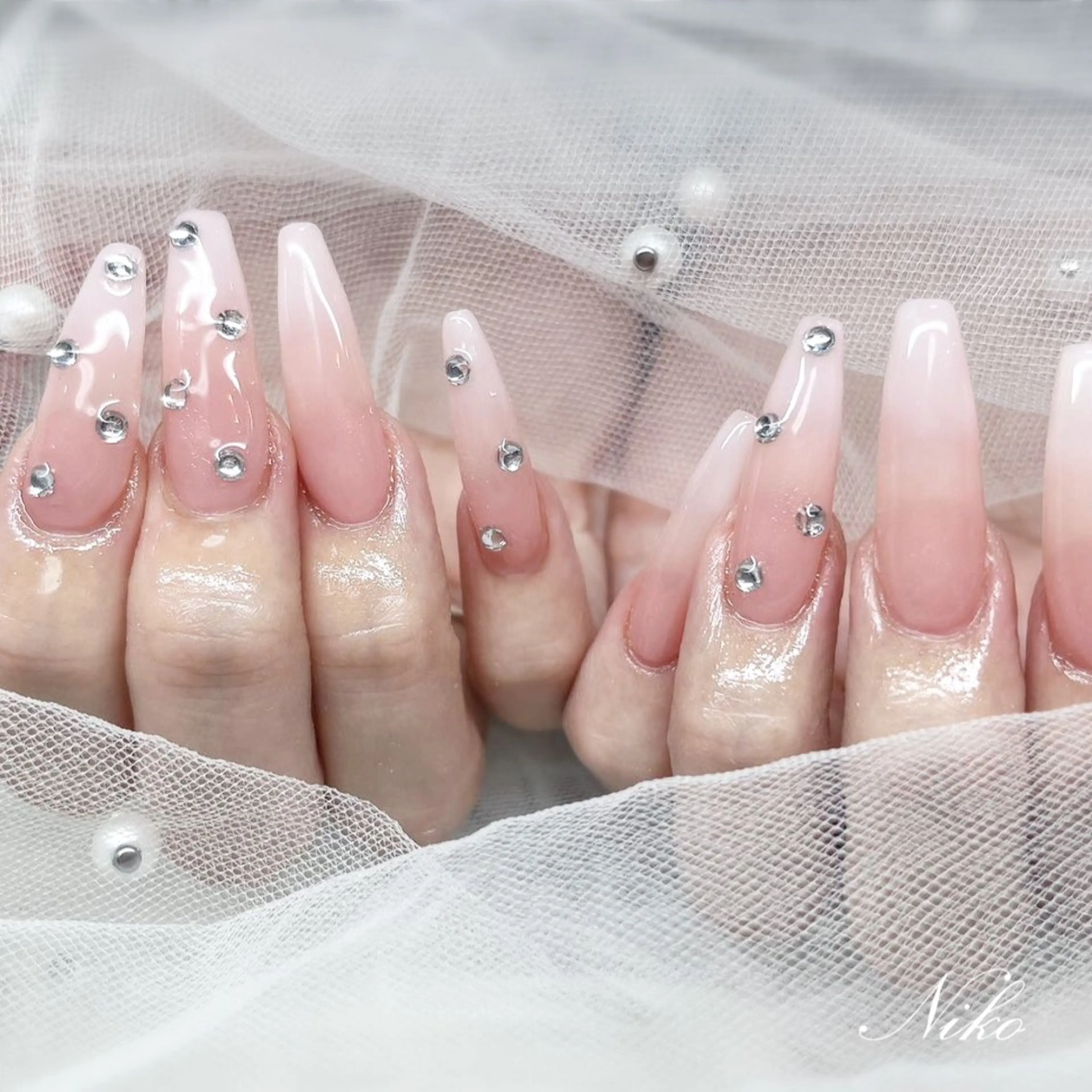 ネイル チークネイル 長さ出し フラッシュネイル フットネイル フレンチネイル Niko nailサロンのネイルデザイン