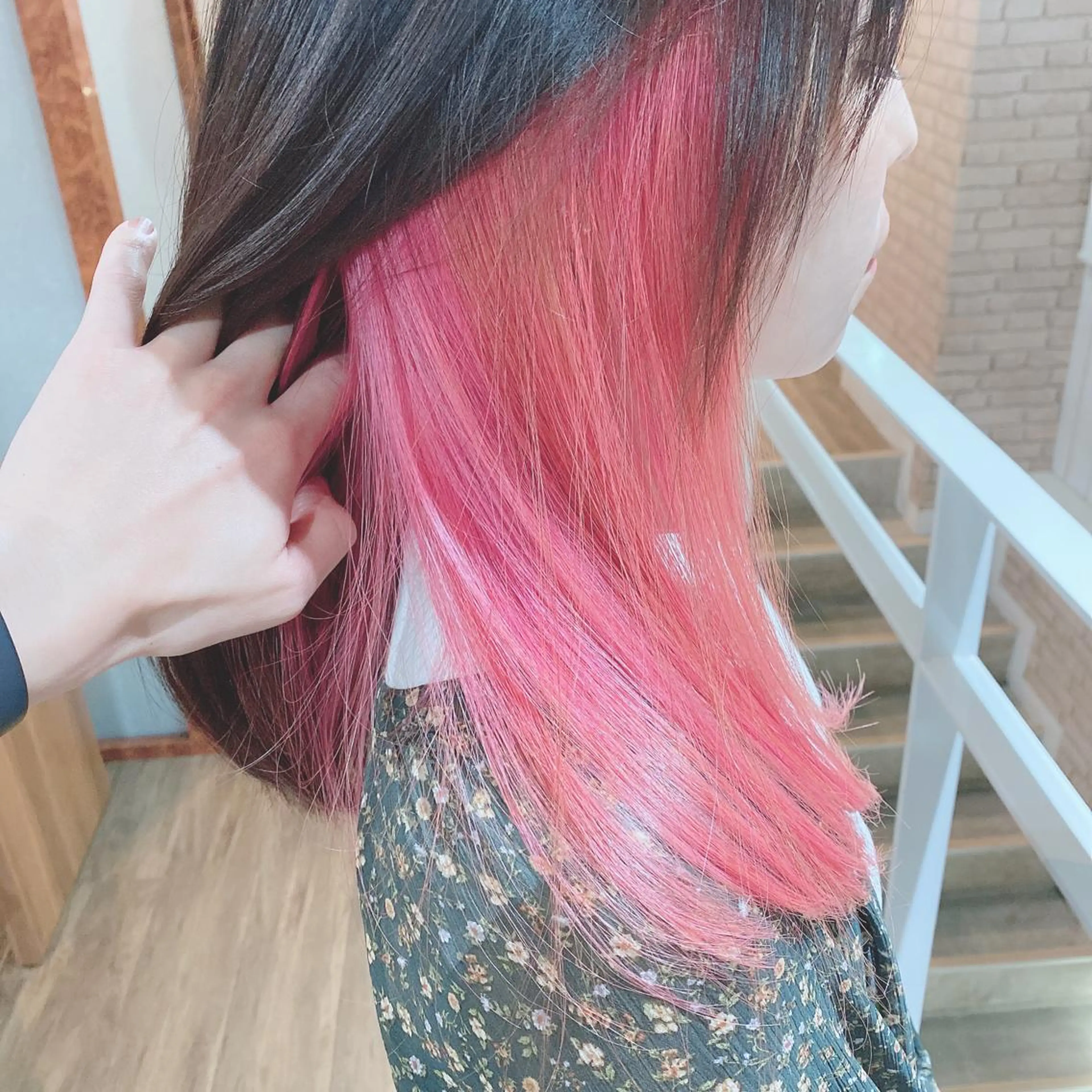 セミロング カラー カット ヘアカラー トリートメント MiU所属・髪質改善|ストレート |ブリーチ|ゆたかのヘアスタイル