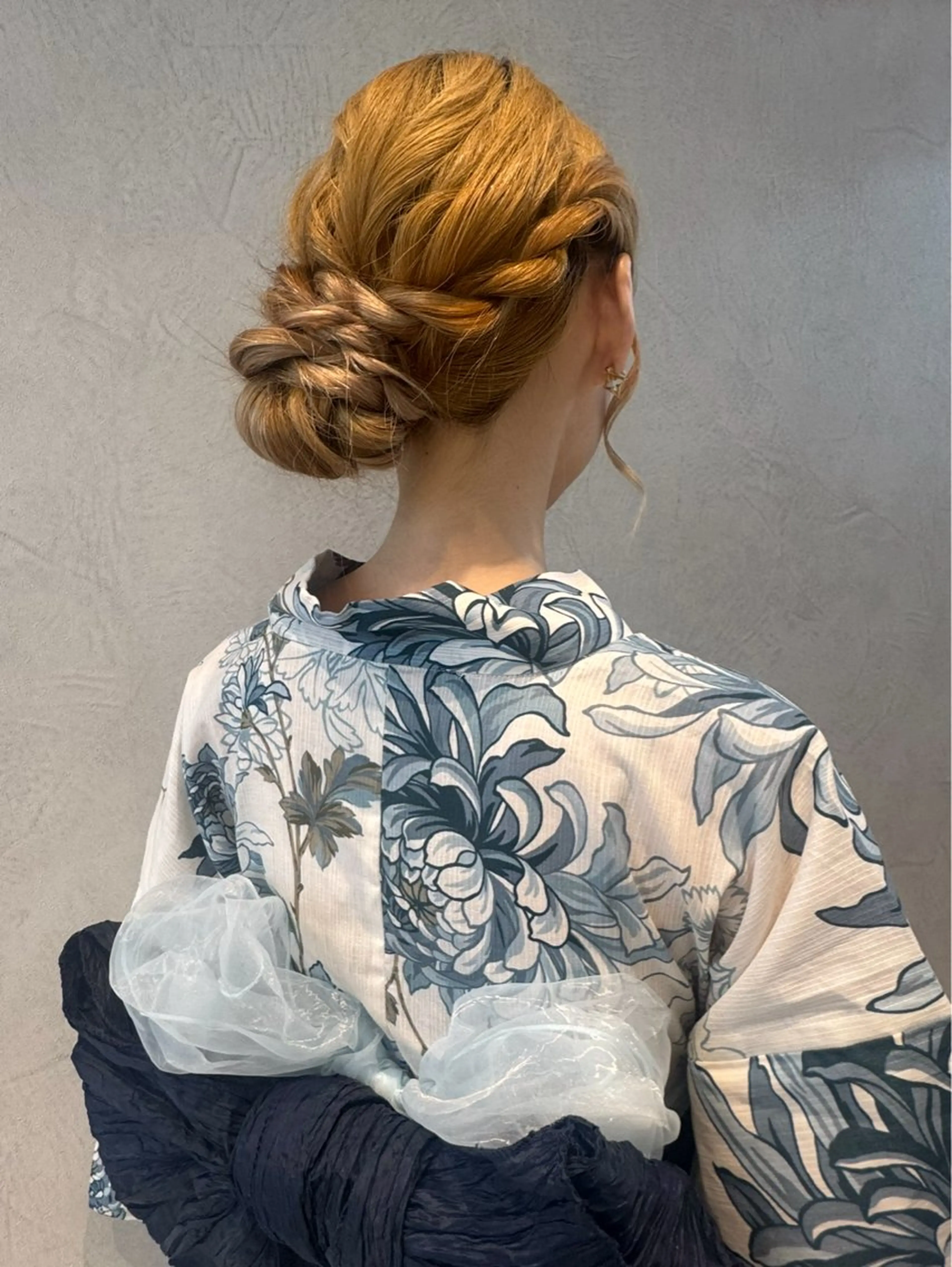 ロング ヘアセット 島崎 穂乃香のヘアスタイル