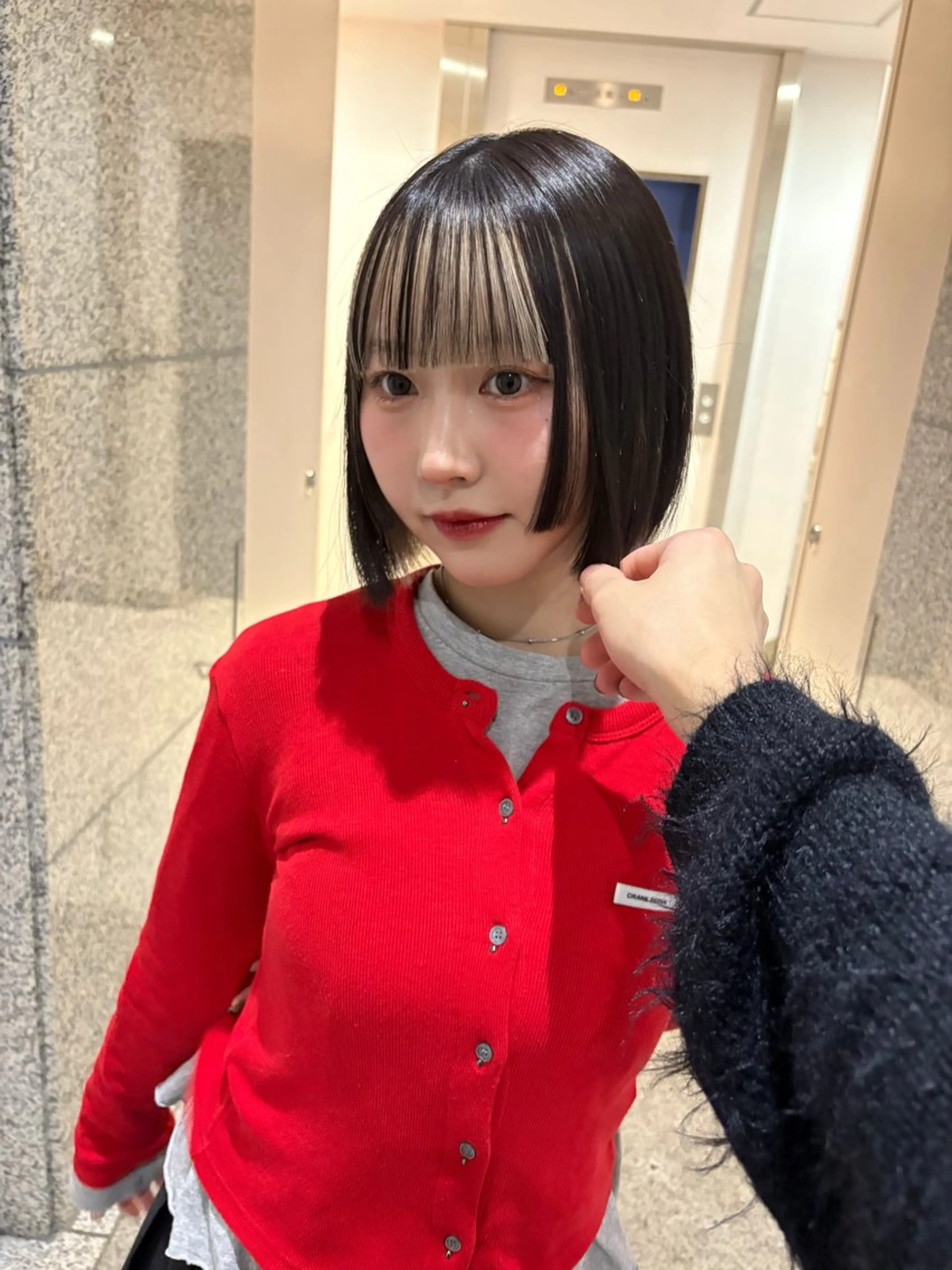 ミディアム カラー トリートメント 酸熱トリートメント カット ヘアカラー トリートメント 浅倉艶🐈‍⬛ /ウルフ/レイヤーのヘアスタイル