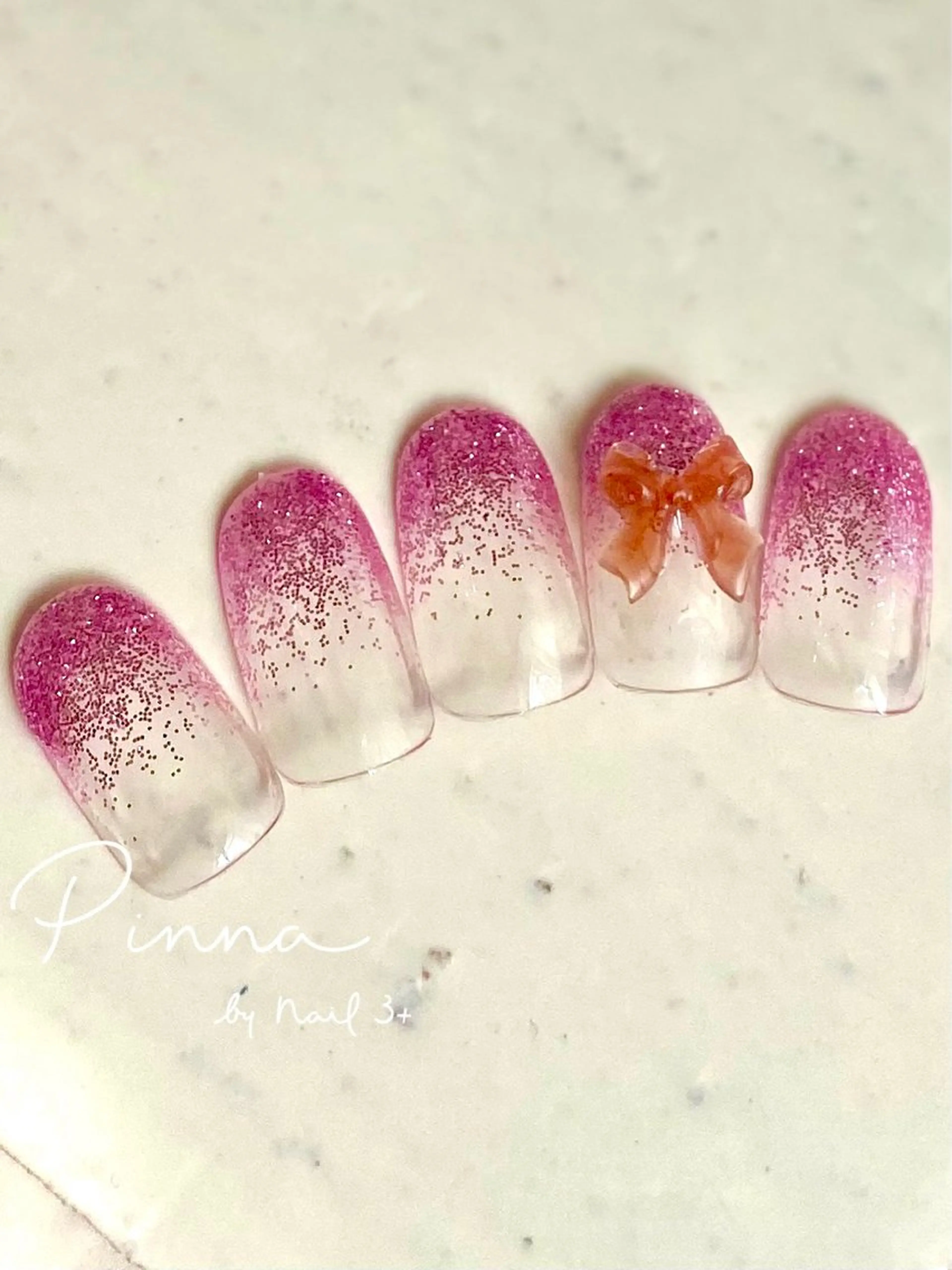 ネイル グラデーション ラメ(グリッター) ラメグラデーション Pinna by nail3+所属・Mayu 🌷🦋のネイルデザイン
