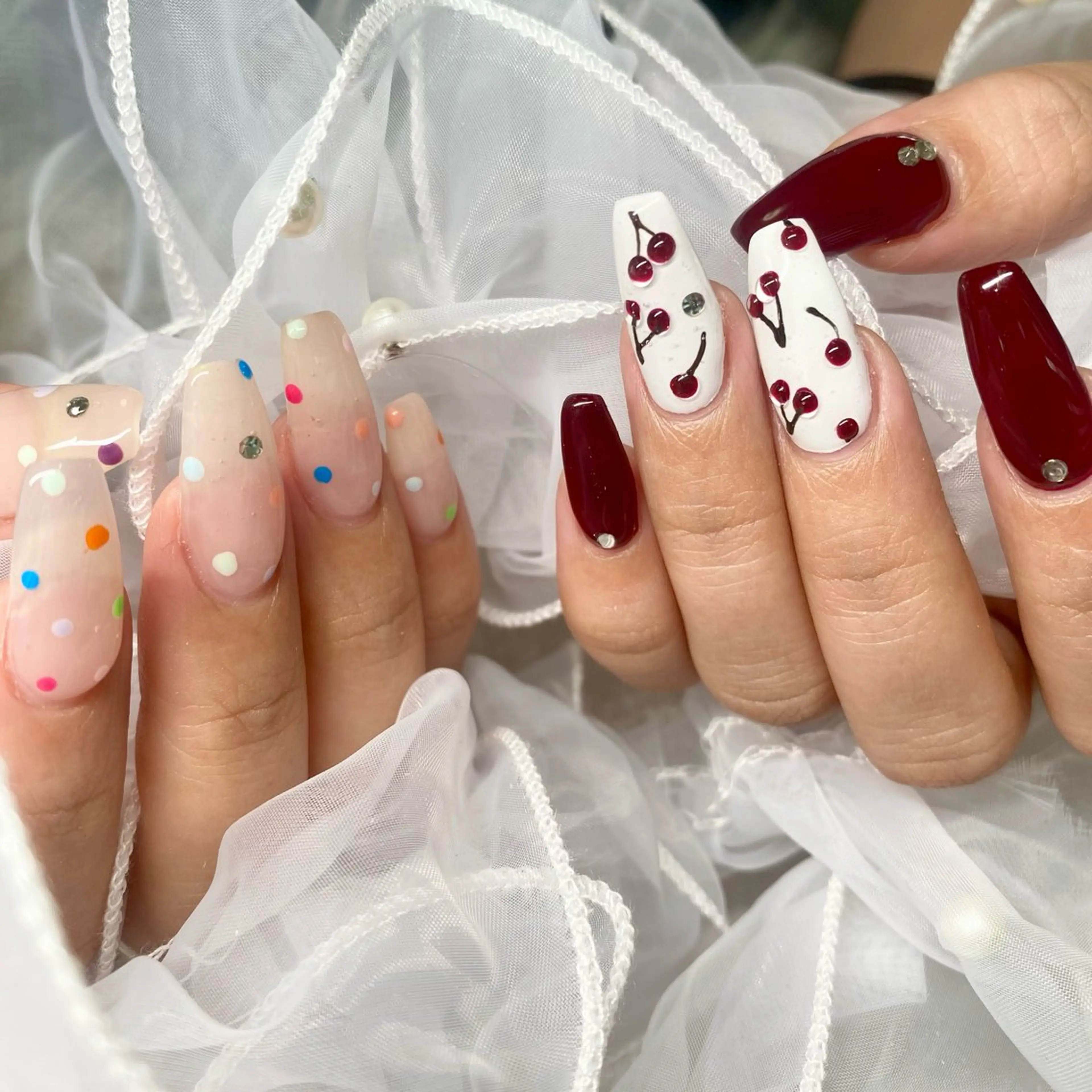 ネイル ドット ハンドネイル Roi〈ロワ〉 ☪️ reikaのネイルデザイン