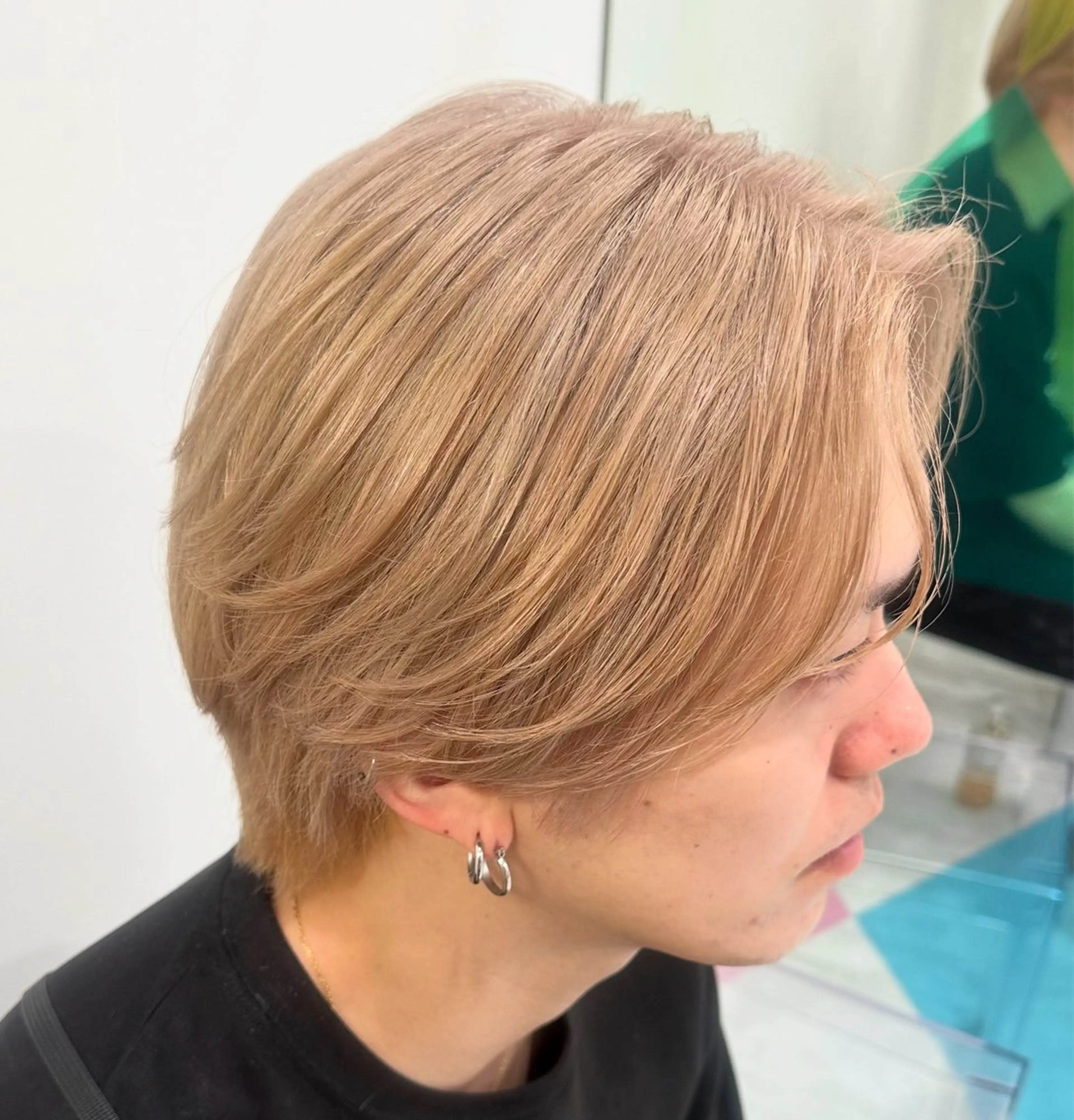 ショート カラー ハイトーン🌈メンズ カット♡Machanのヘアスタイル