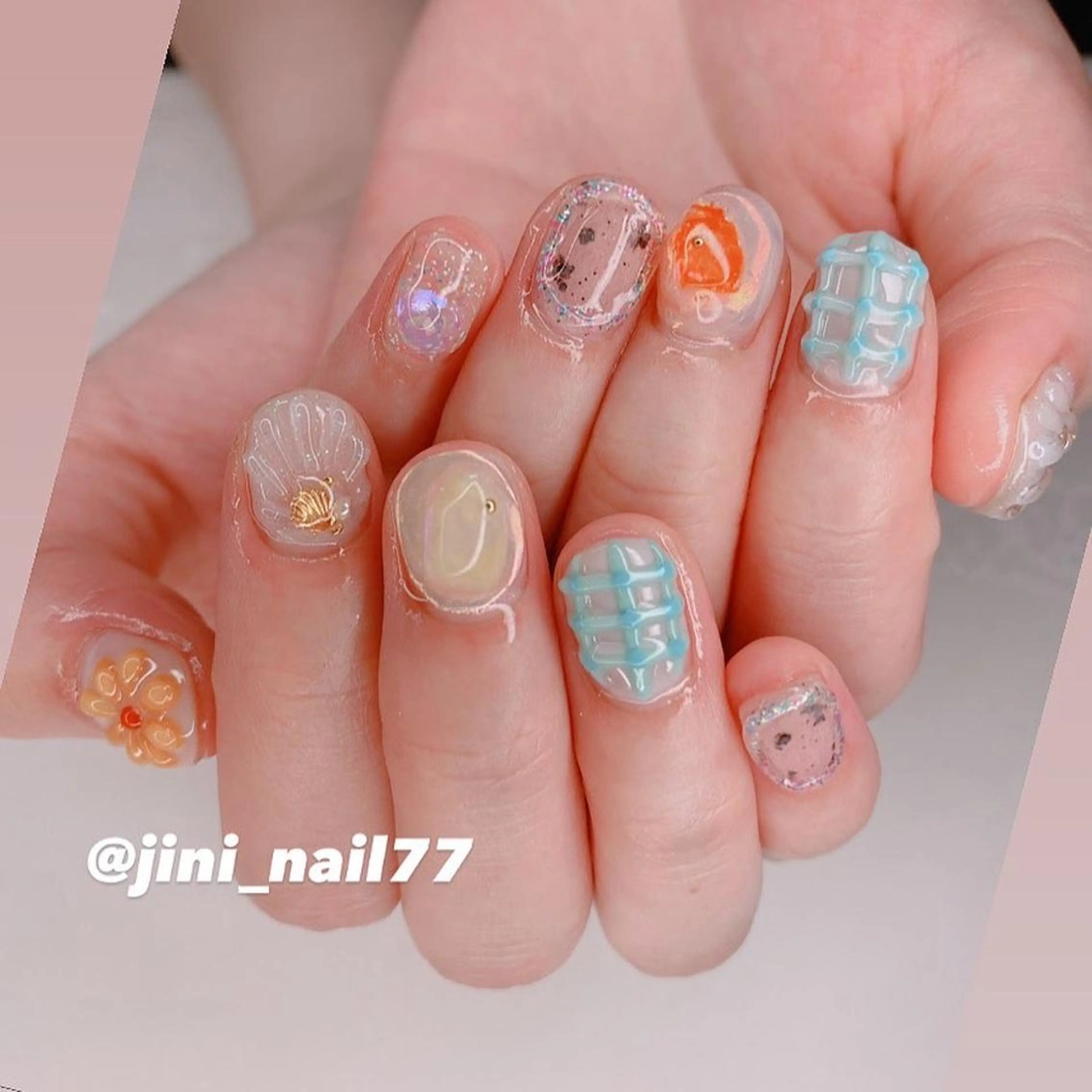 ネイル ハンドネイル JINI NAIL所属・ジニ ネイルのネイルデザイン