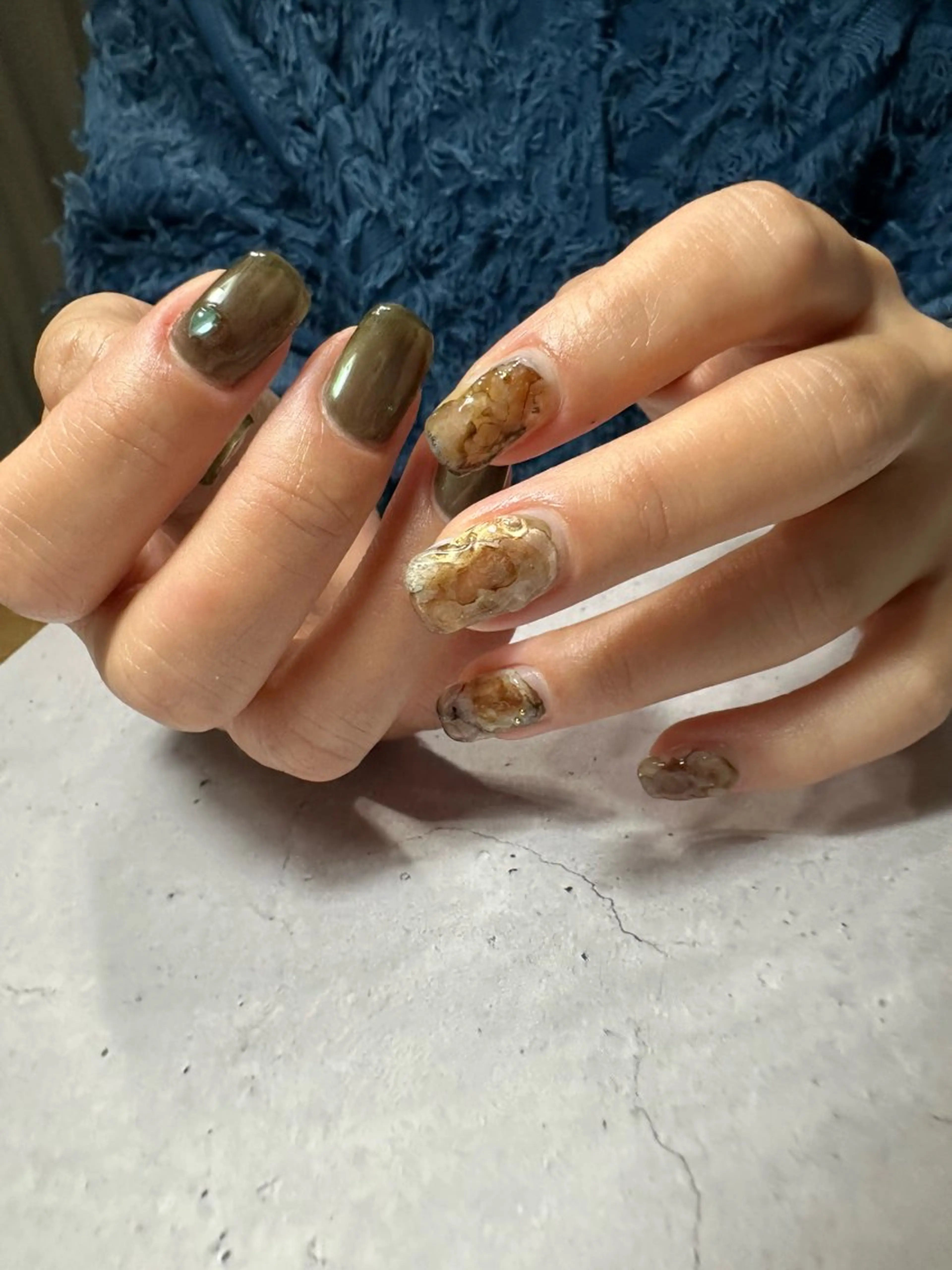 ネイル ブルー フットネイル マグネットネイル ミラーネイル ニュアンスネイル nailsalon Daphneのネイルデザイン