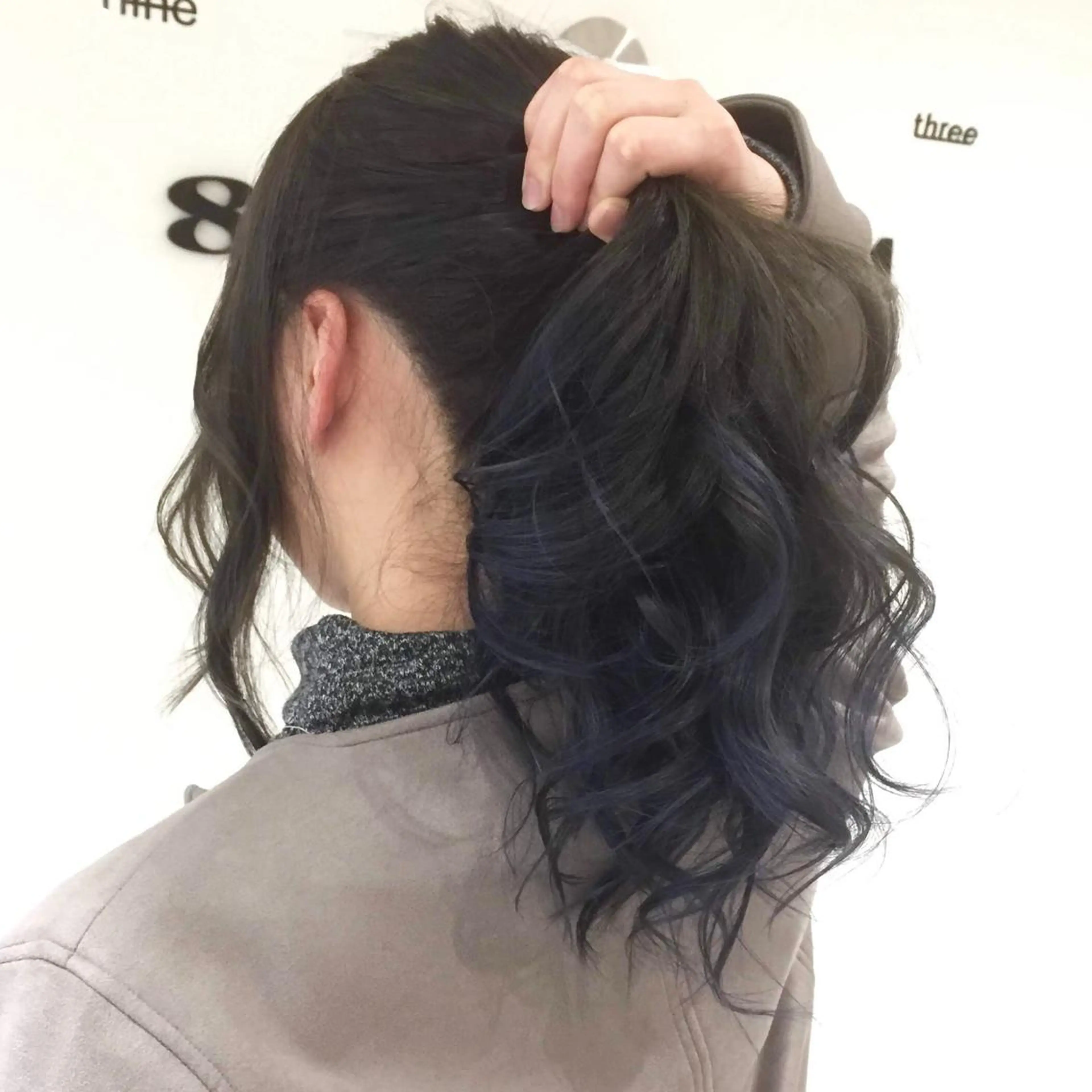 ロング カラー ブルーカラー ネイビーカラー カット ヘアカラー 中林 由佳のヘアスタイル