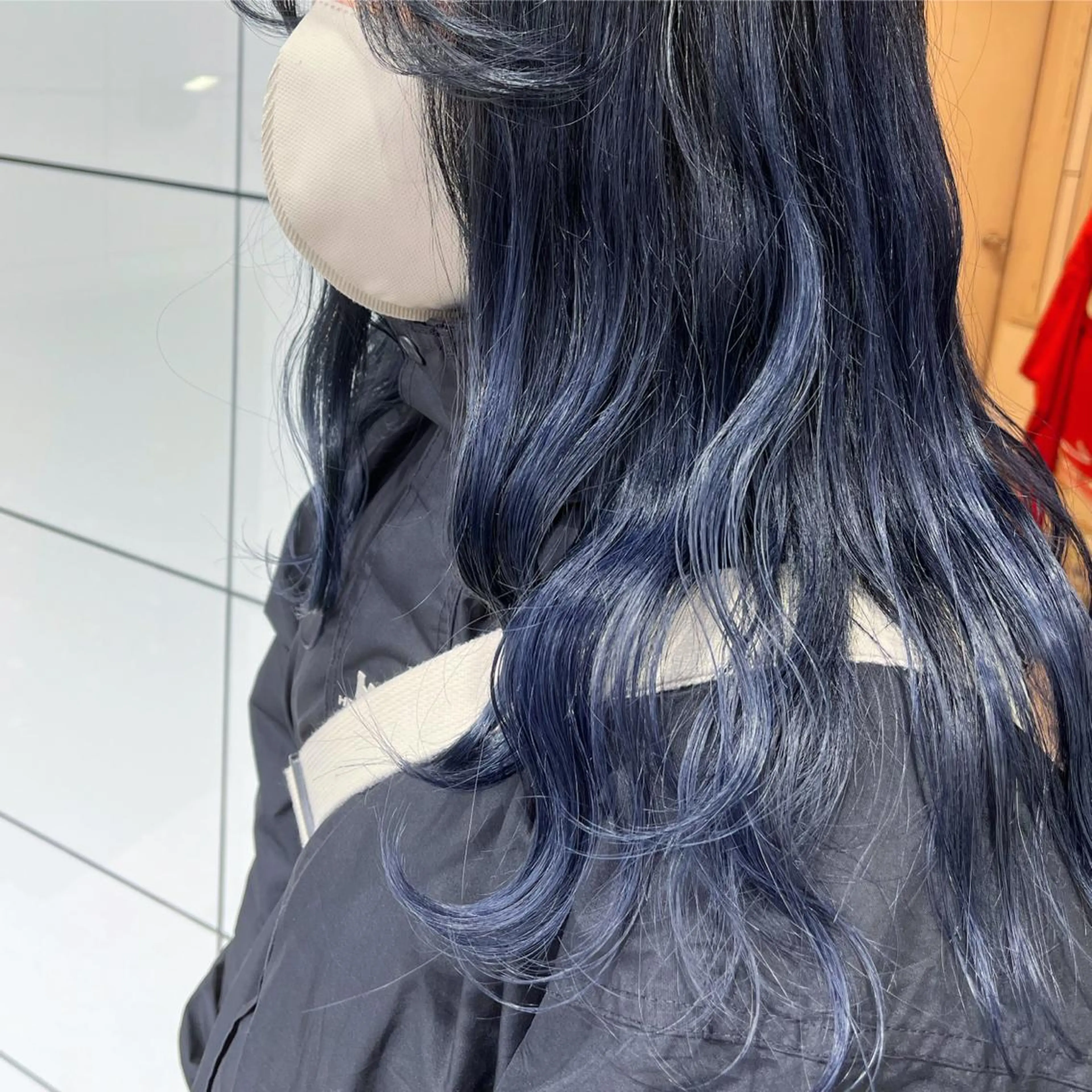 カラー ブリーチ ブルーカラー ブルーパープル ブルーラベンダー ケアブリーチ 透明感カラー こだわりカットあさみのヘアスタイル