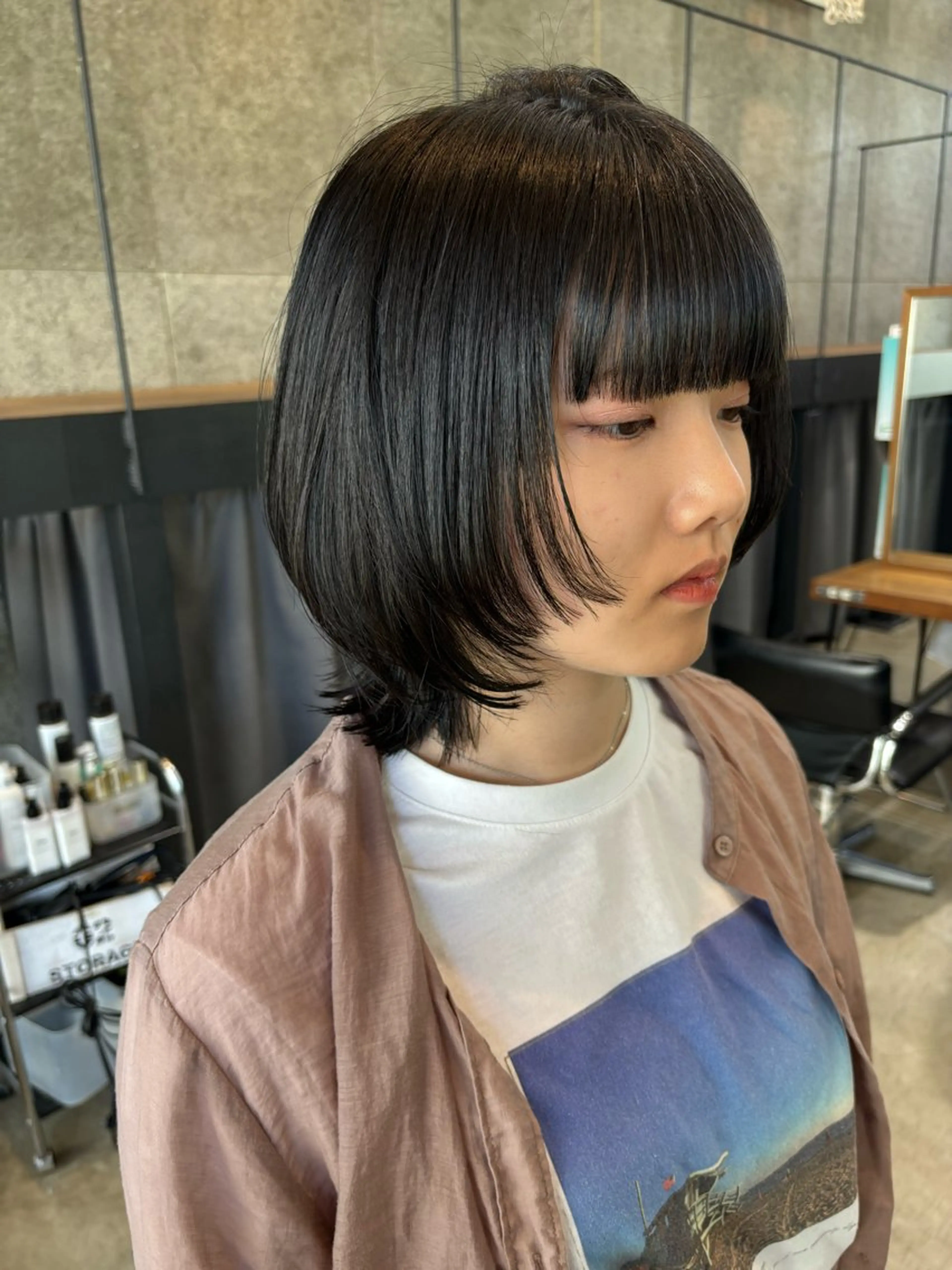 ショート カラー パーマ ヘアアレンジ ウルフカット カット トリートメント ヘッドスパ ヘアセット 押切 響 のヘアスタイル