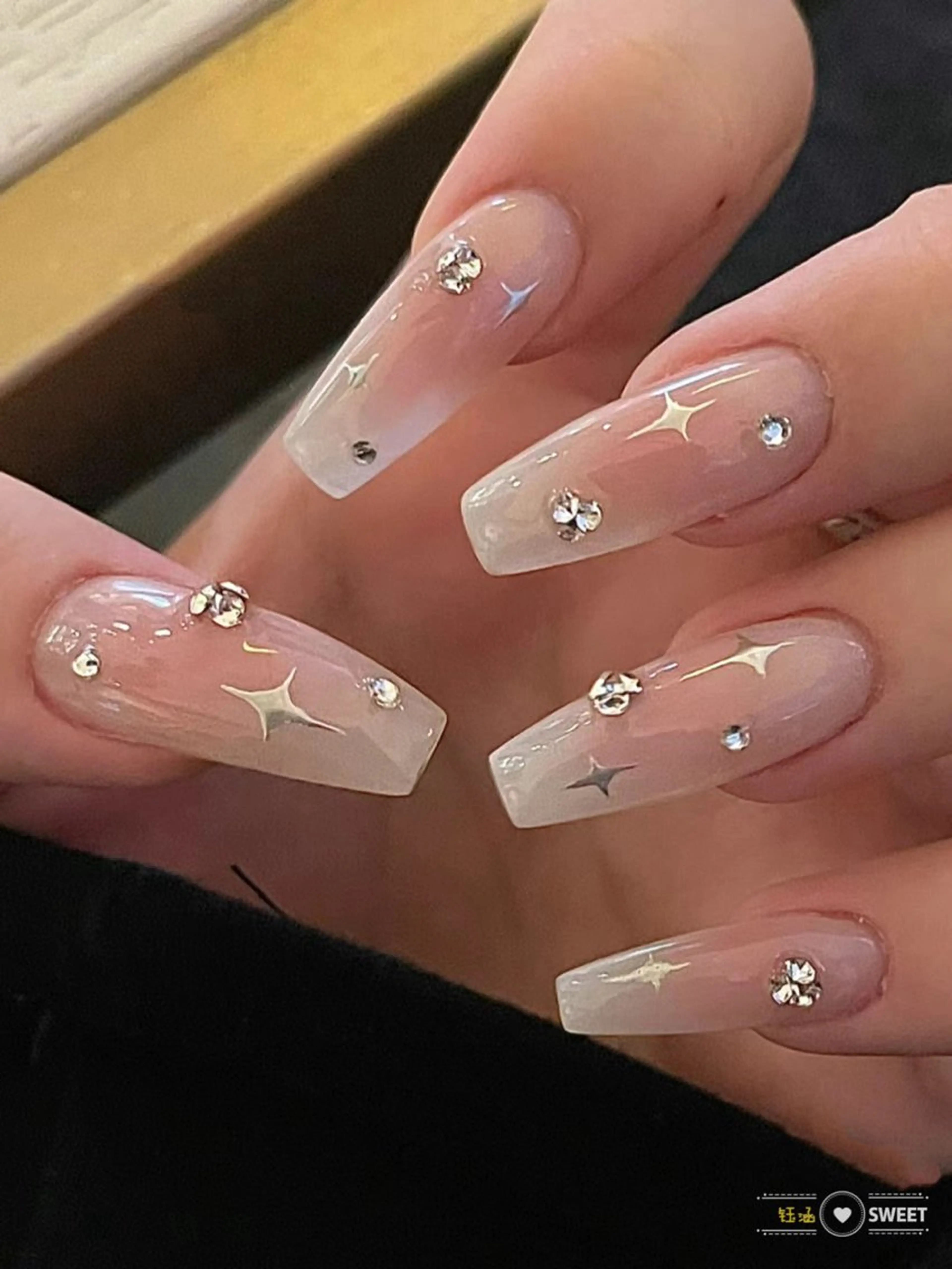 ネイル チークネイル 長さ出し スカルプネイル エクラNailサロン ミオのネイルデザイン