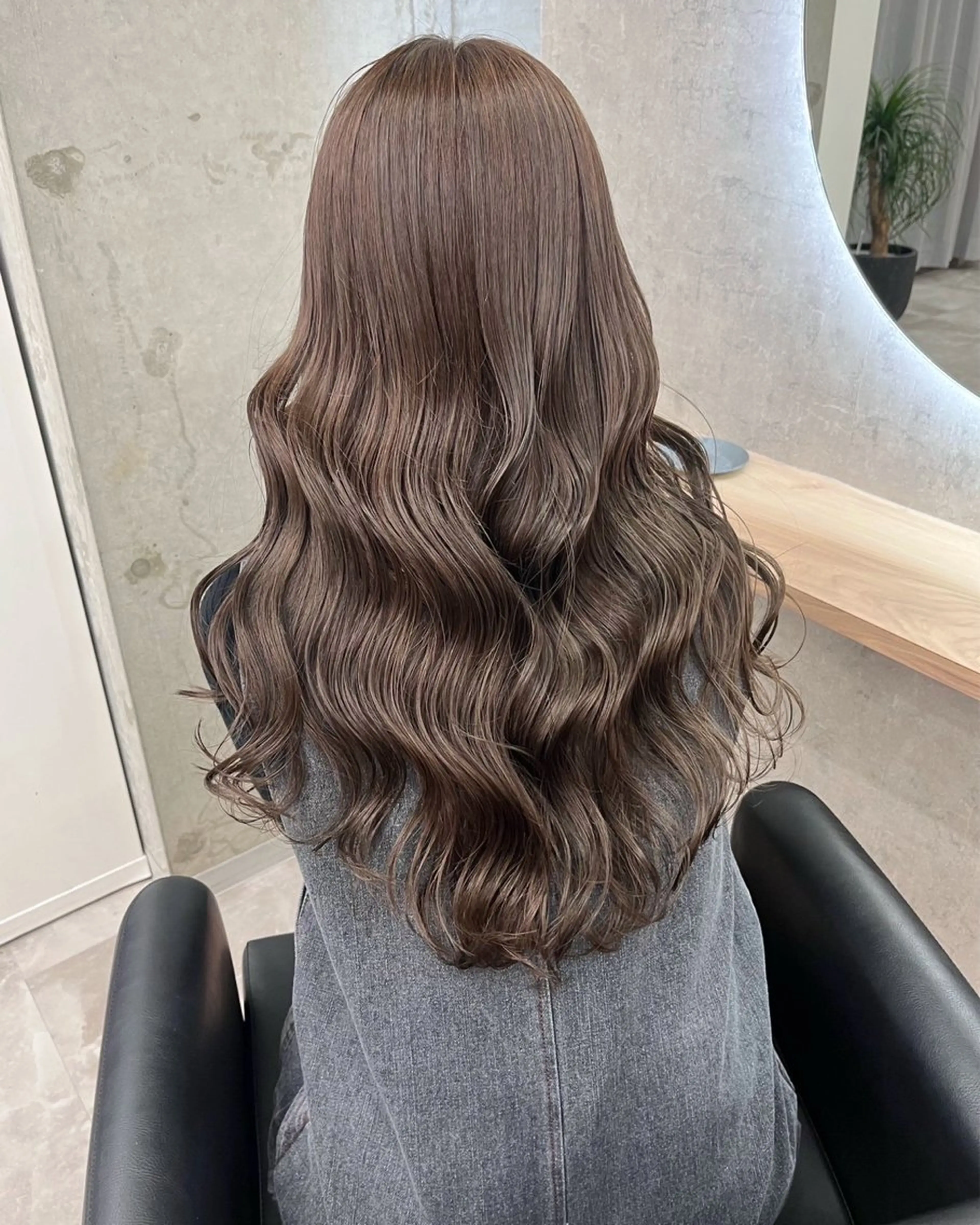 ロング カラー ヘアアレンジ ベージュカラー ブラウンカラー 苗代萌/ぷるツヤ髪 🫧/透明感カラーのヘアスタイル