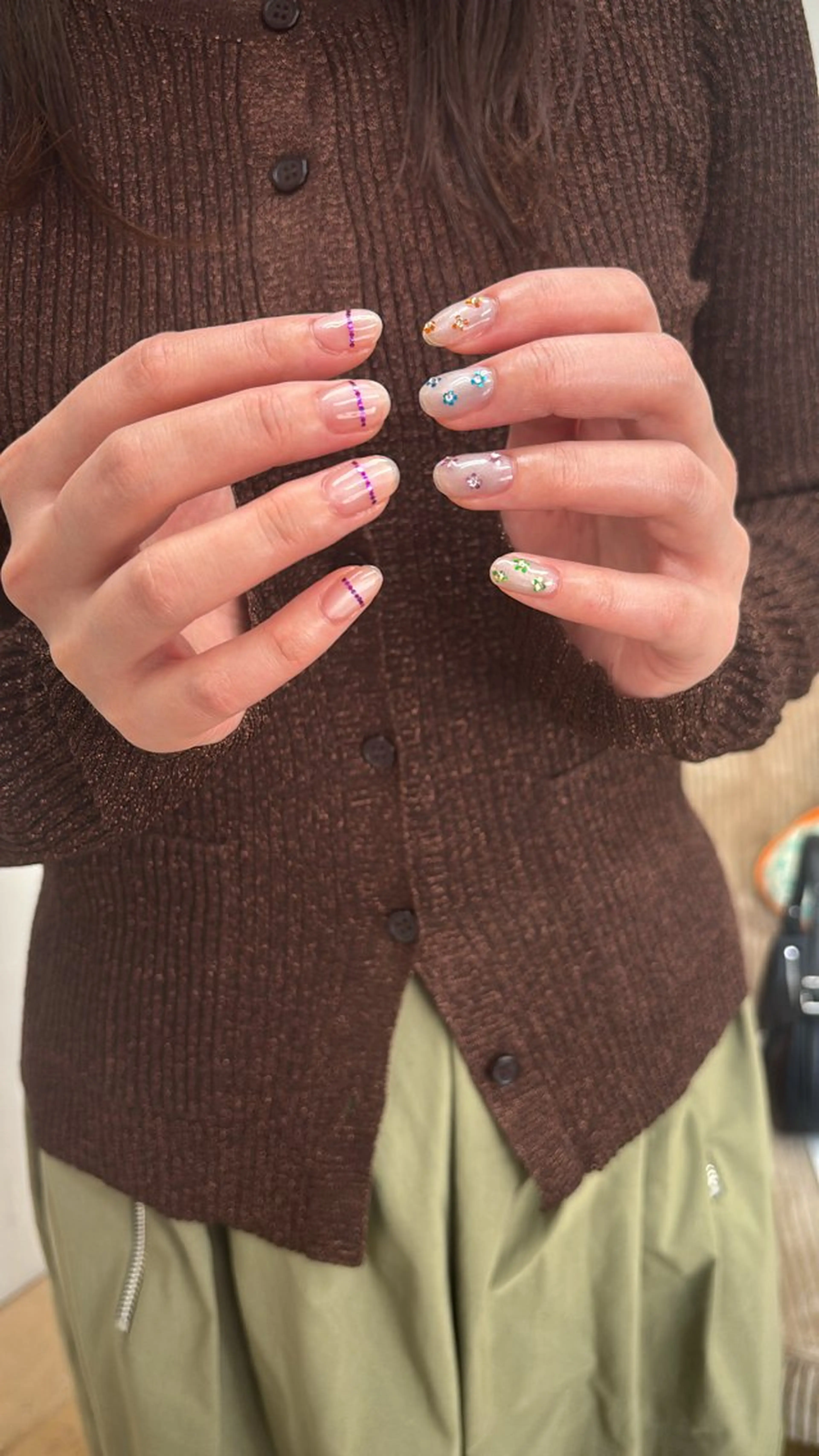ネイル nailsalon hue所属・小山 羽奈のネイルデザイン