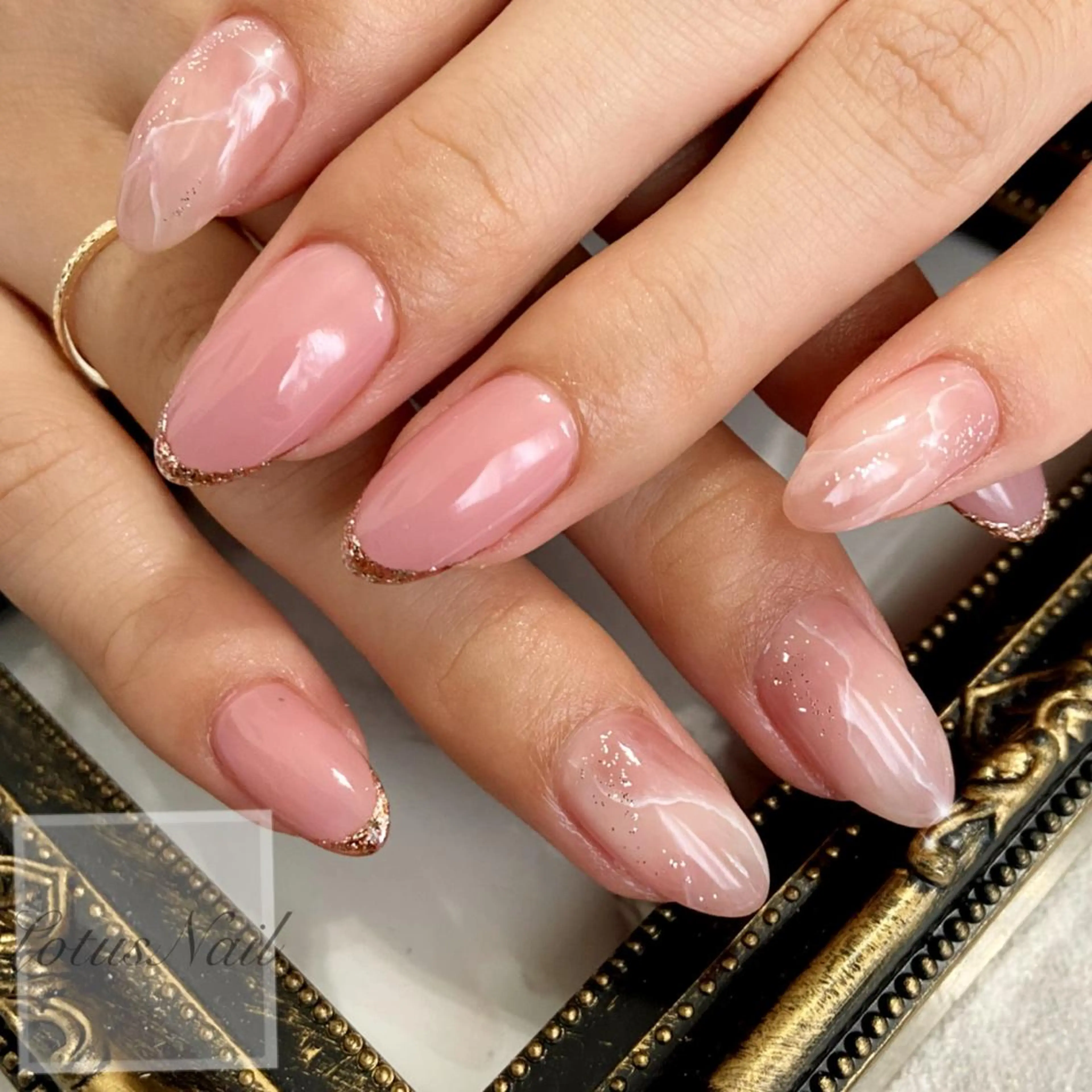 ネイル 大理石ネイル(マーブル) Lotus Nailのネイルデザイン