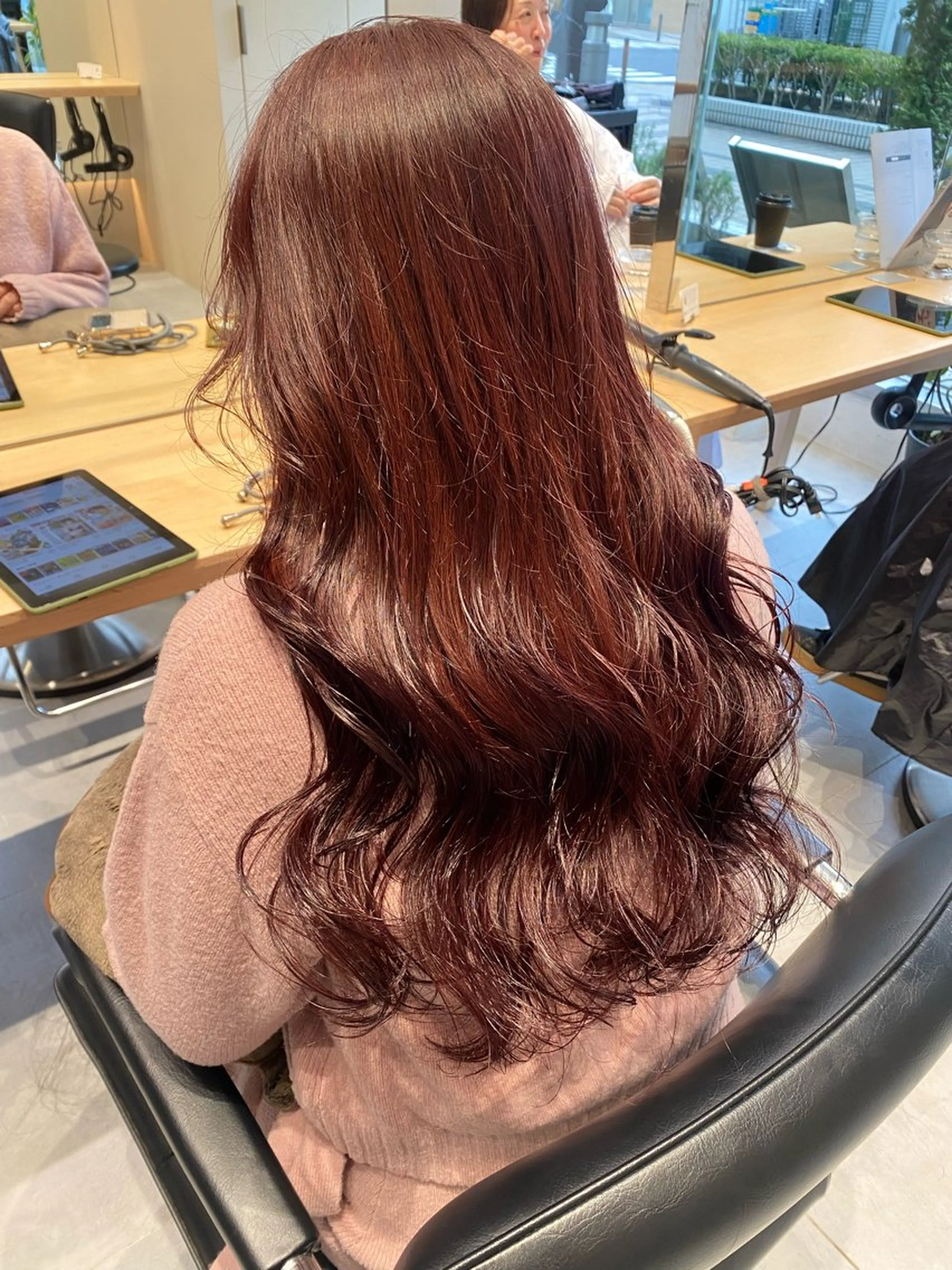 ロング カット ヘアカラー トリートメント ヘアセット 韓国レイヤーカット 🇰🇷mireiのヘアスタイル