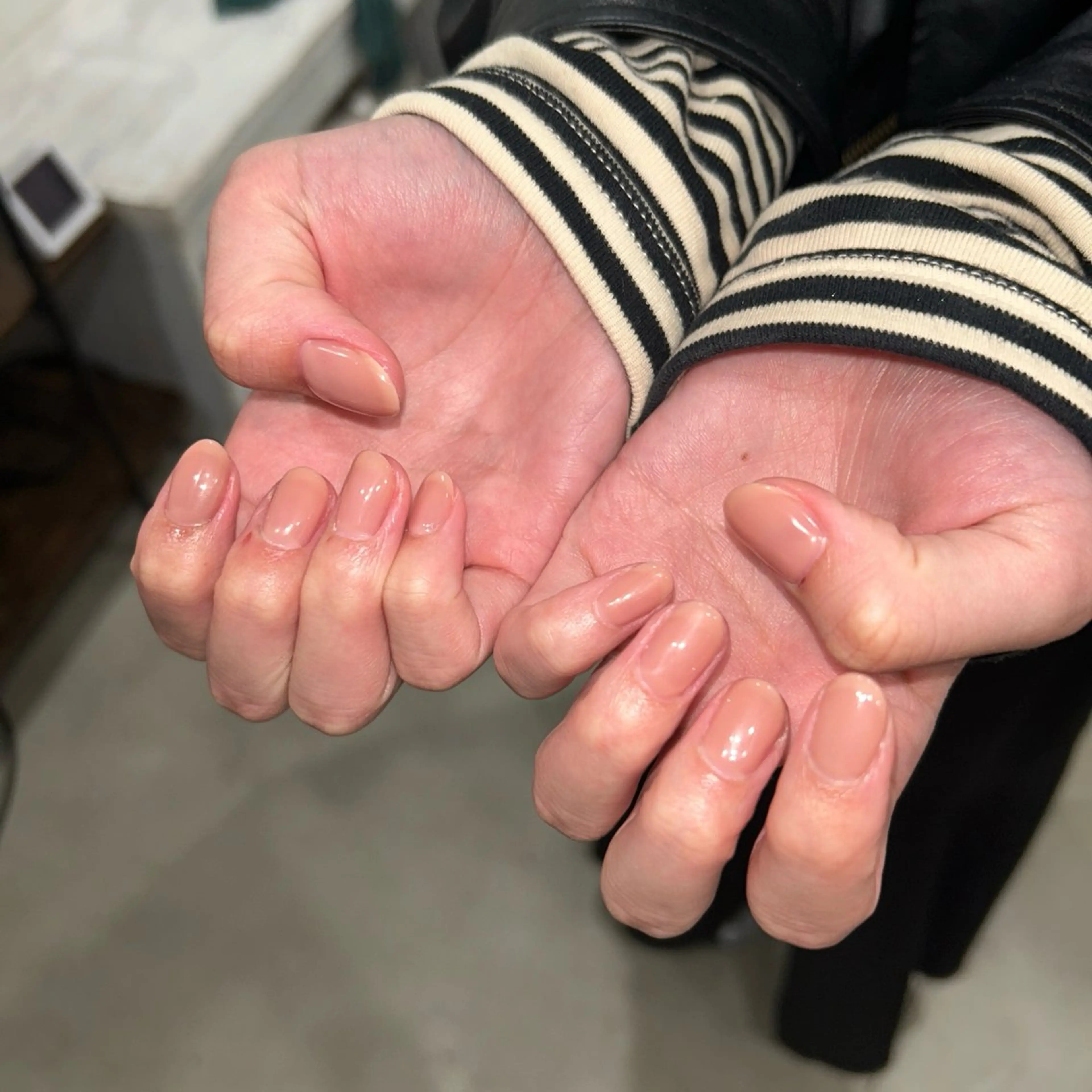 ネイル オフィスネイル ハンドネイル CAFUNÉ tokyo所属・CAFUNE yukiのネイルデザイン