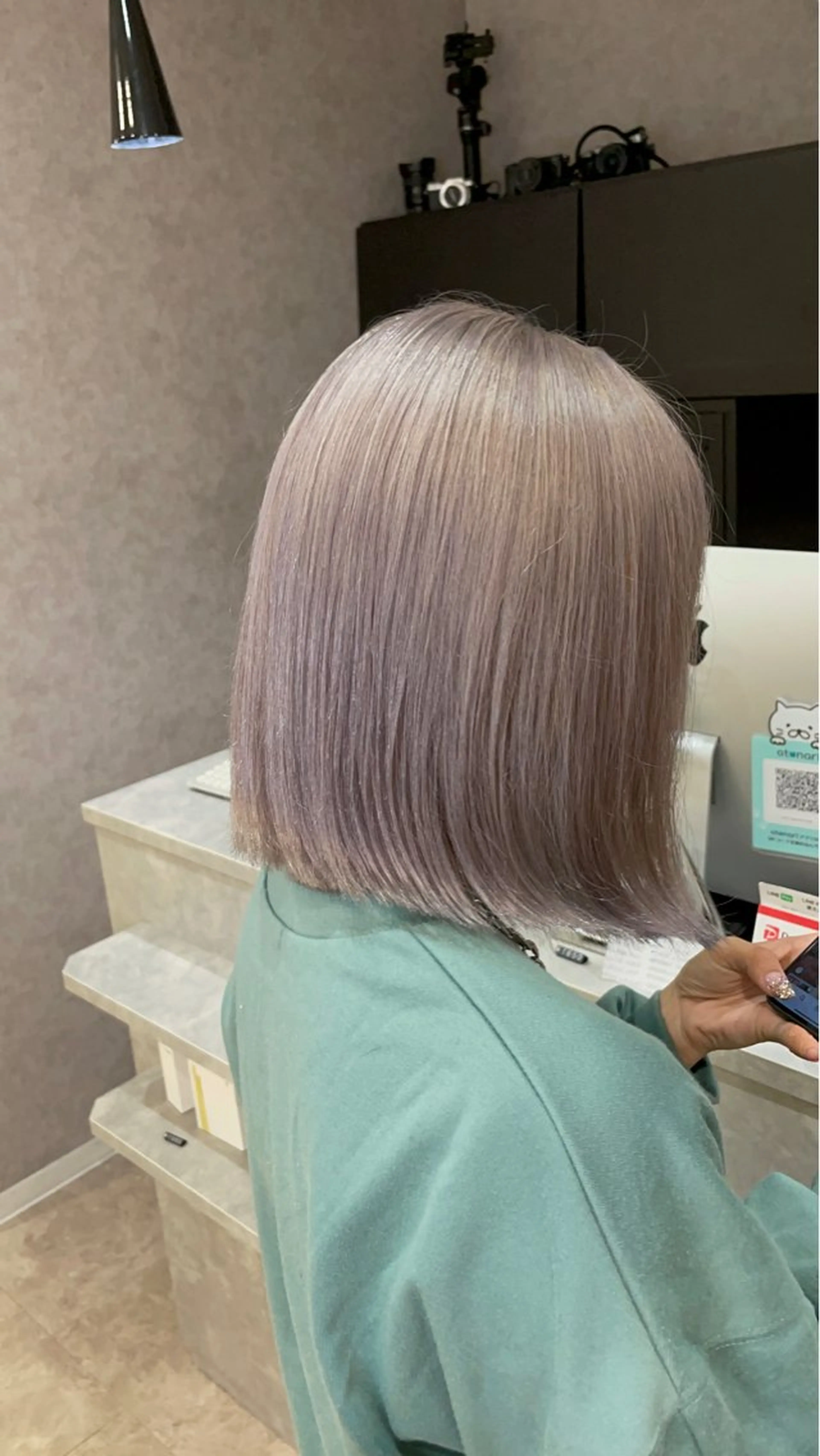 ミディアム カラー ブリーチ ケアブリーチ 透明感カラー ラベンダーカラー シルバー ヘアカラー Taku ／ケアハイトーンのヘアスタイル