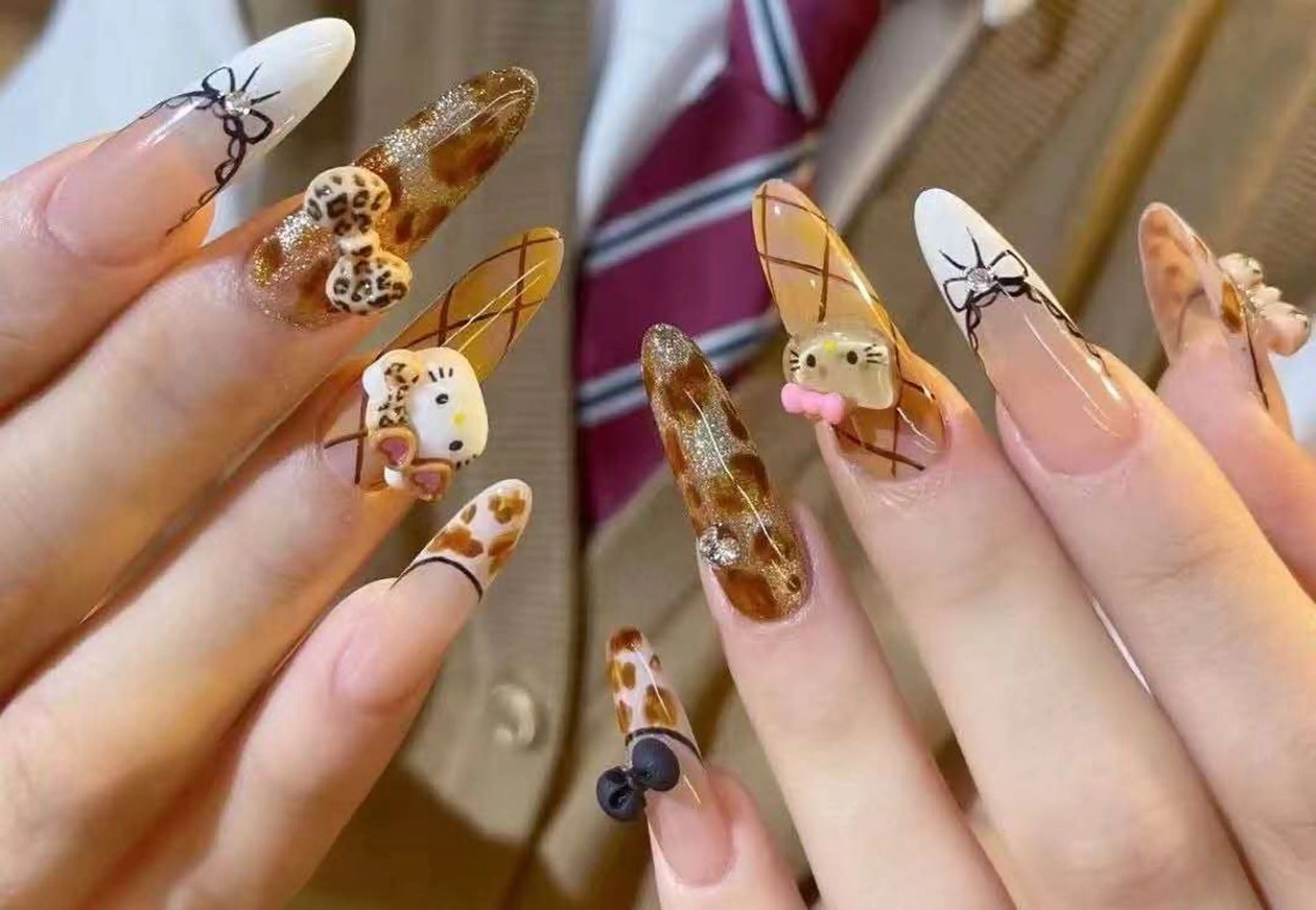 ネイル オーロラネイル フラワーネイル フットネイル フレンチネイル ジェルネイル ハンドネイル BabyYouMi nailのネイルデザイン