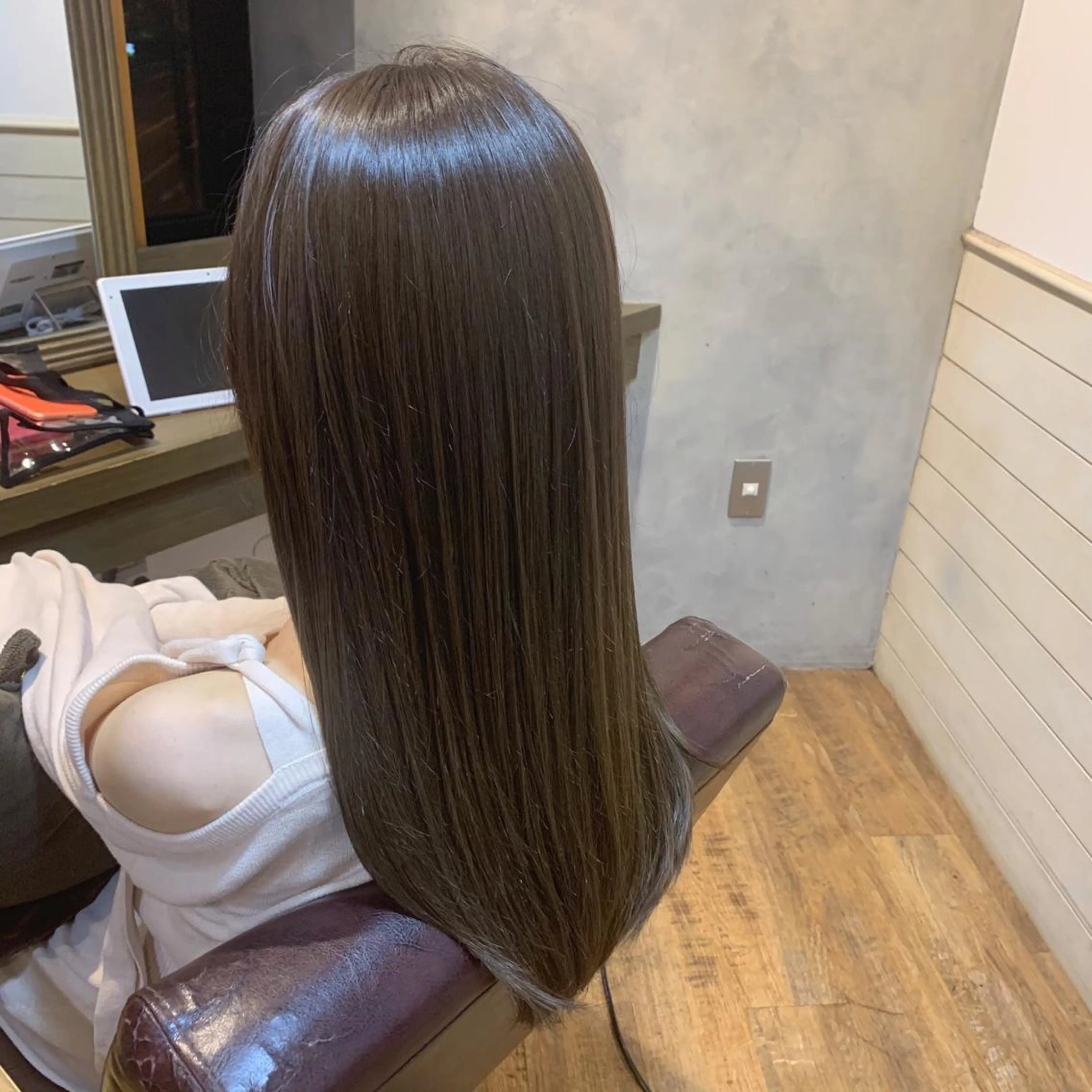 ロング カラー ✨️美髪矯正×似合わ せ艶カラー✨藤田透のヘアスタイル