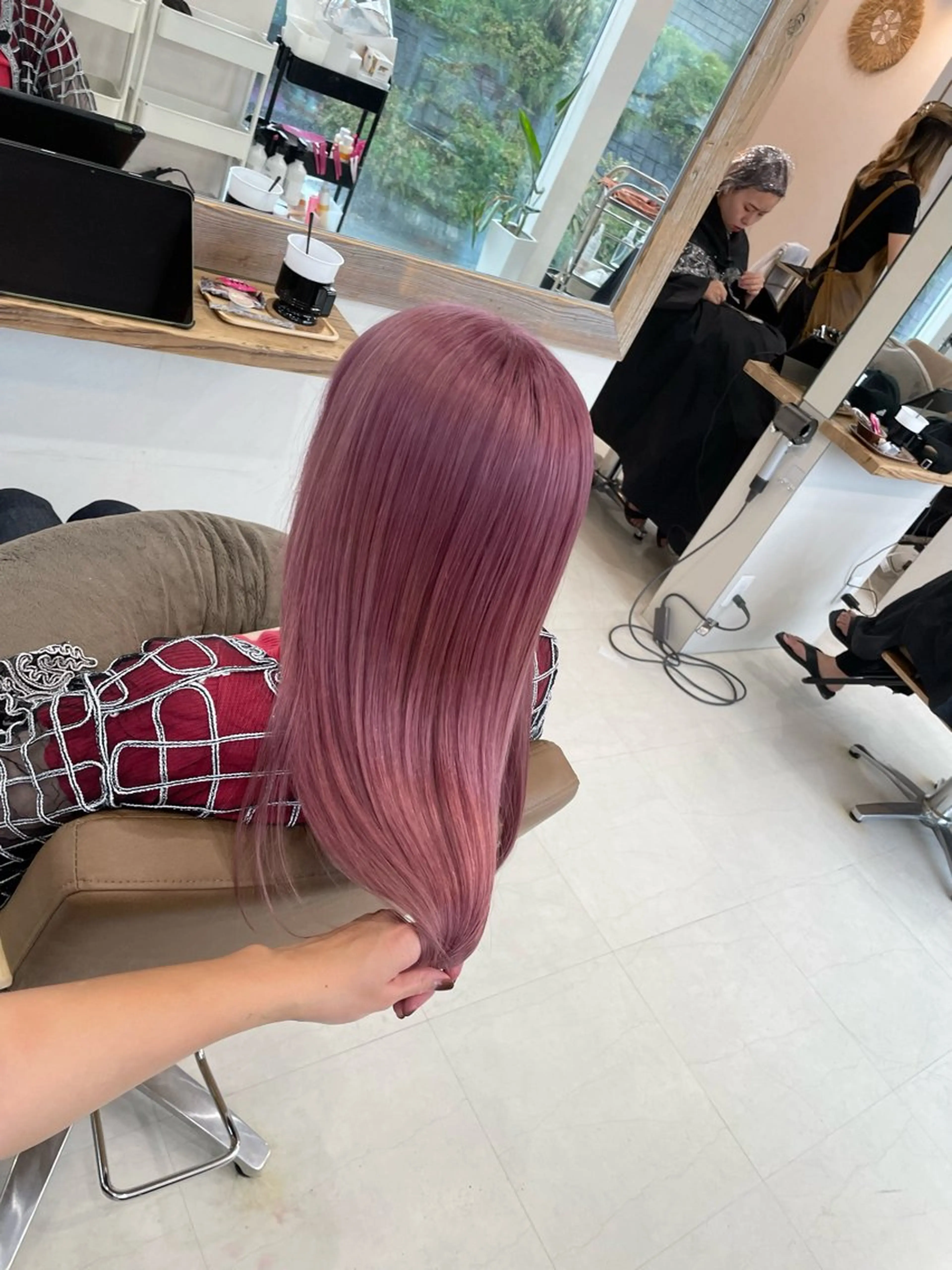 ロング ヘアカラー アルーナビューティデザイン所属・鈴木 妃帆未のヘアスタイル