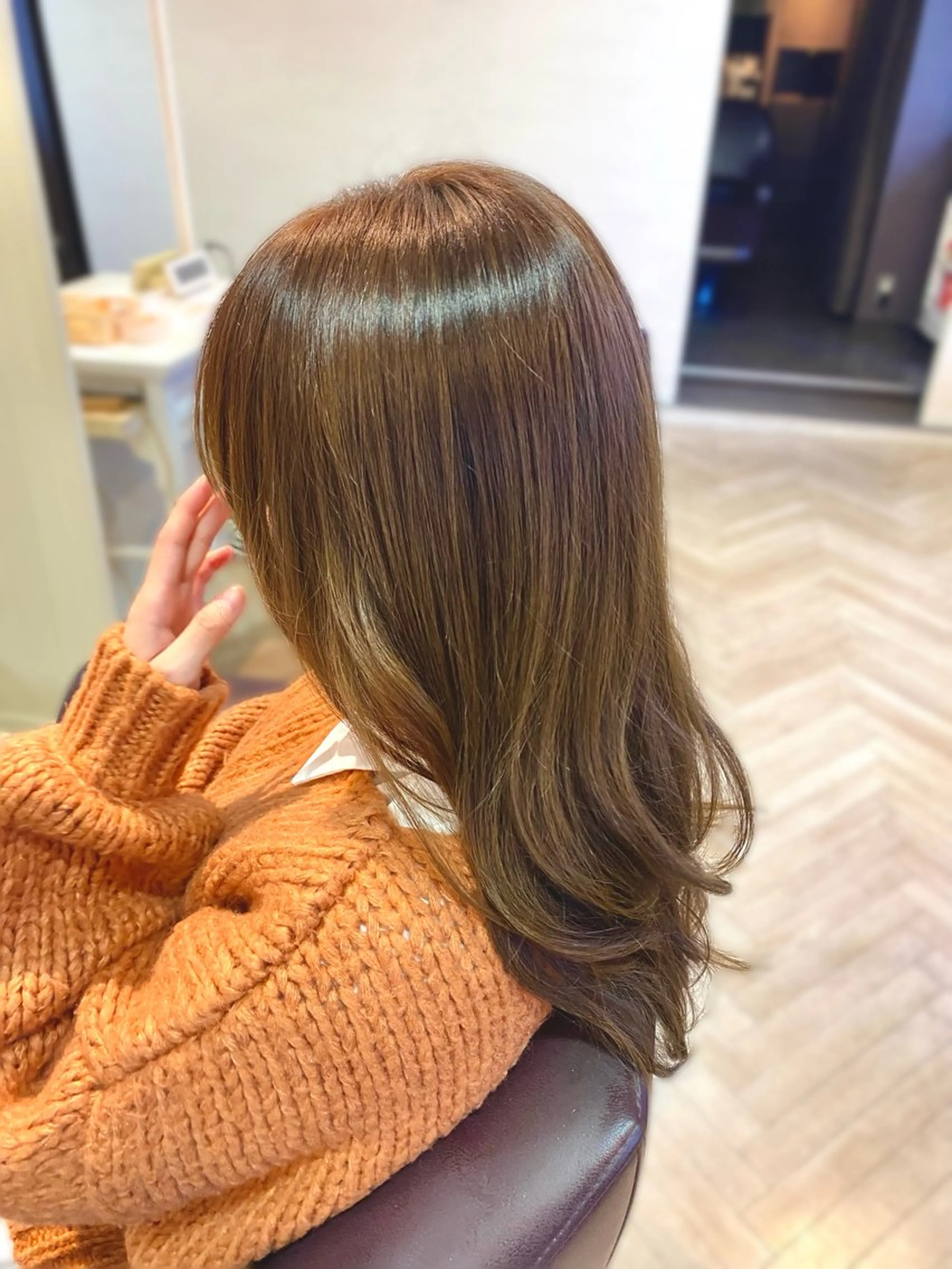 セミロング カット Reginavita栄店 【レジナヴィータ】所属・鈴木 二依奈のヘアスタイル
