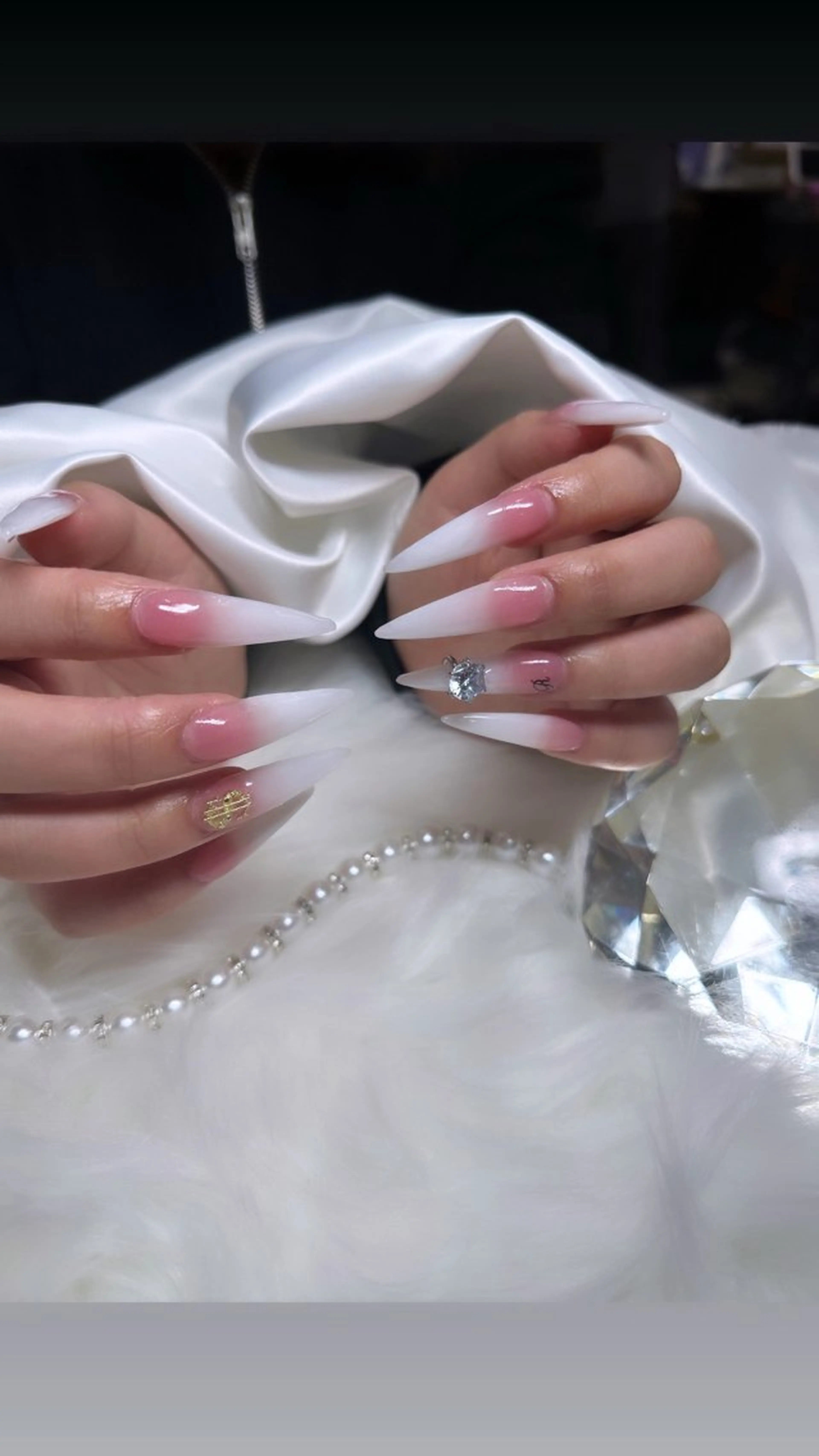 ネイル 加納 莉音のネイルデザイン