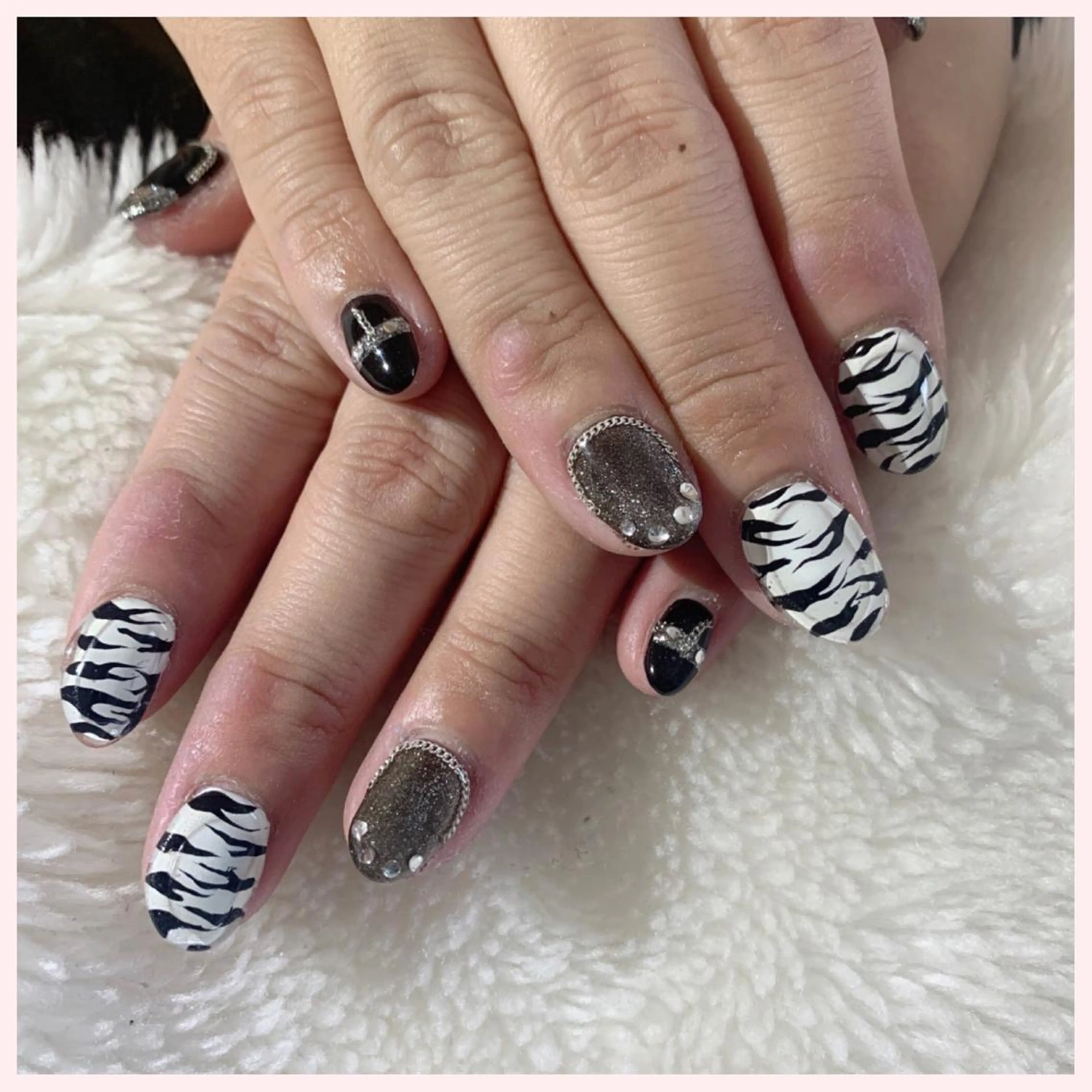 ネイル ハンドネイル Ogasawara Tokikaのネイルデザイン