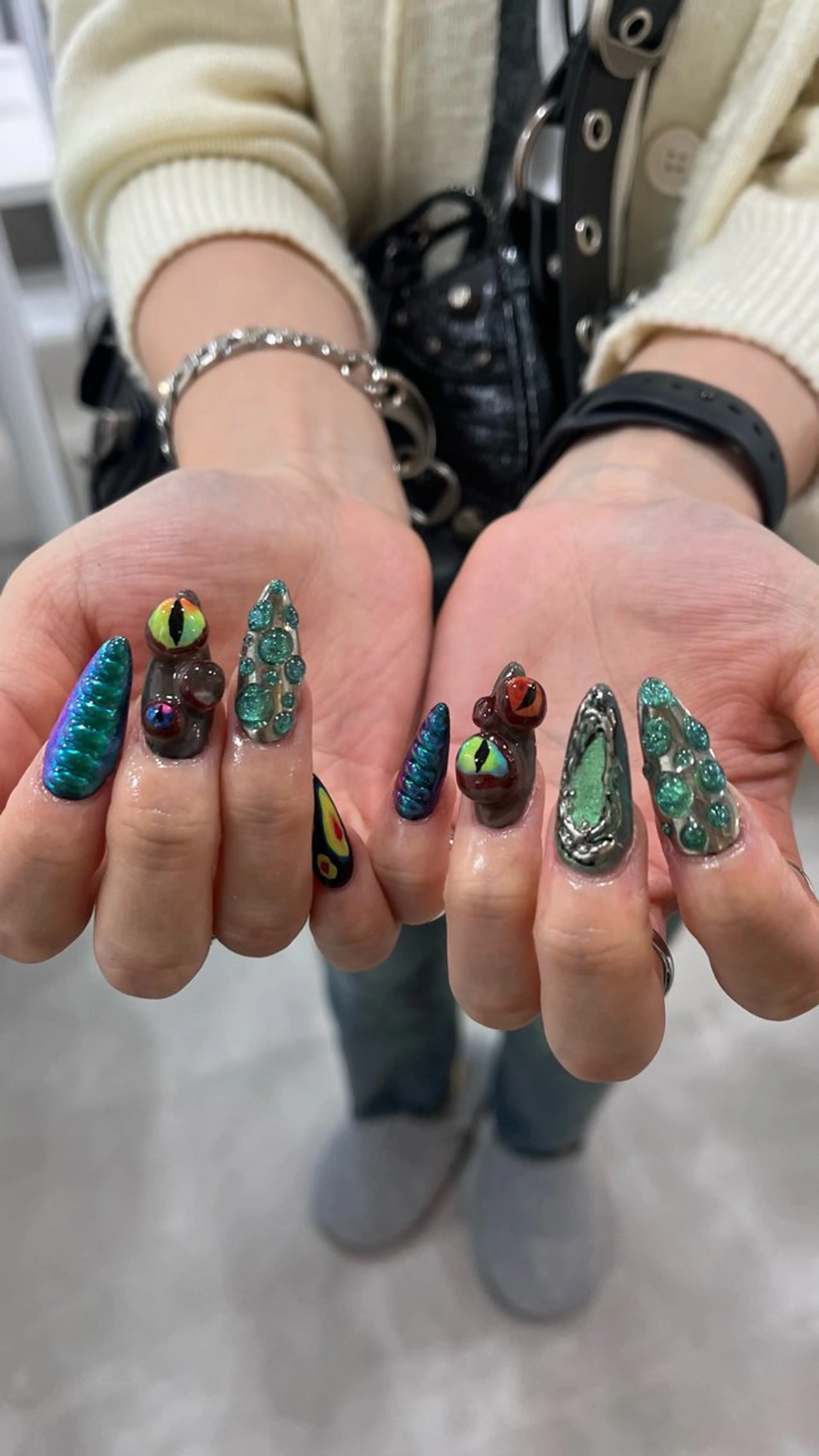 ネイル ハンドネイル 🤎Two ERI🤎のネイルデザイン