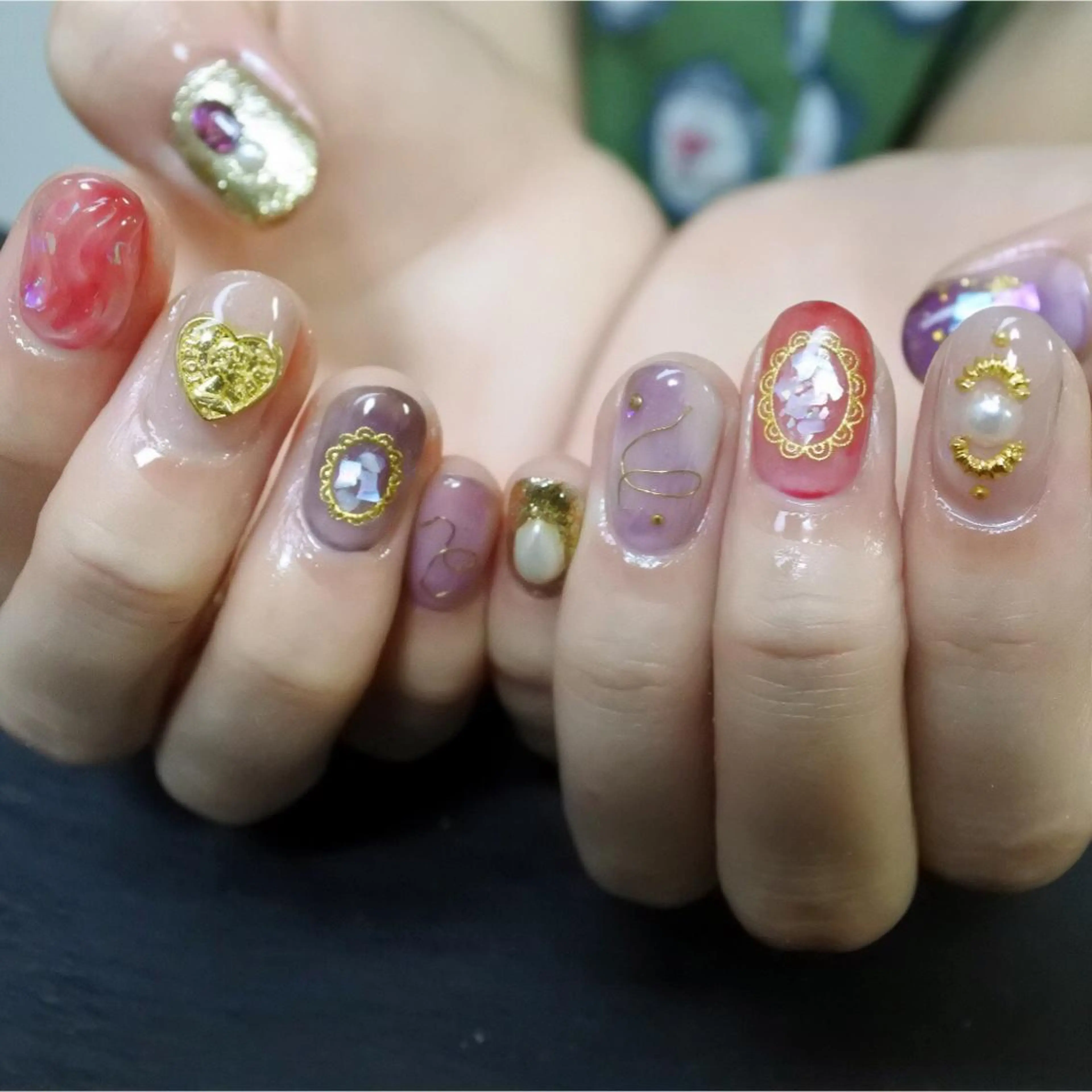 ネイル ハンドネイル instinkt_ Mio Mizunoのネイルデザイン