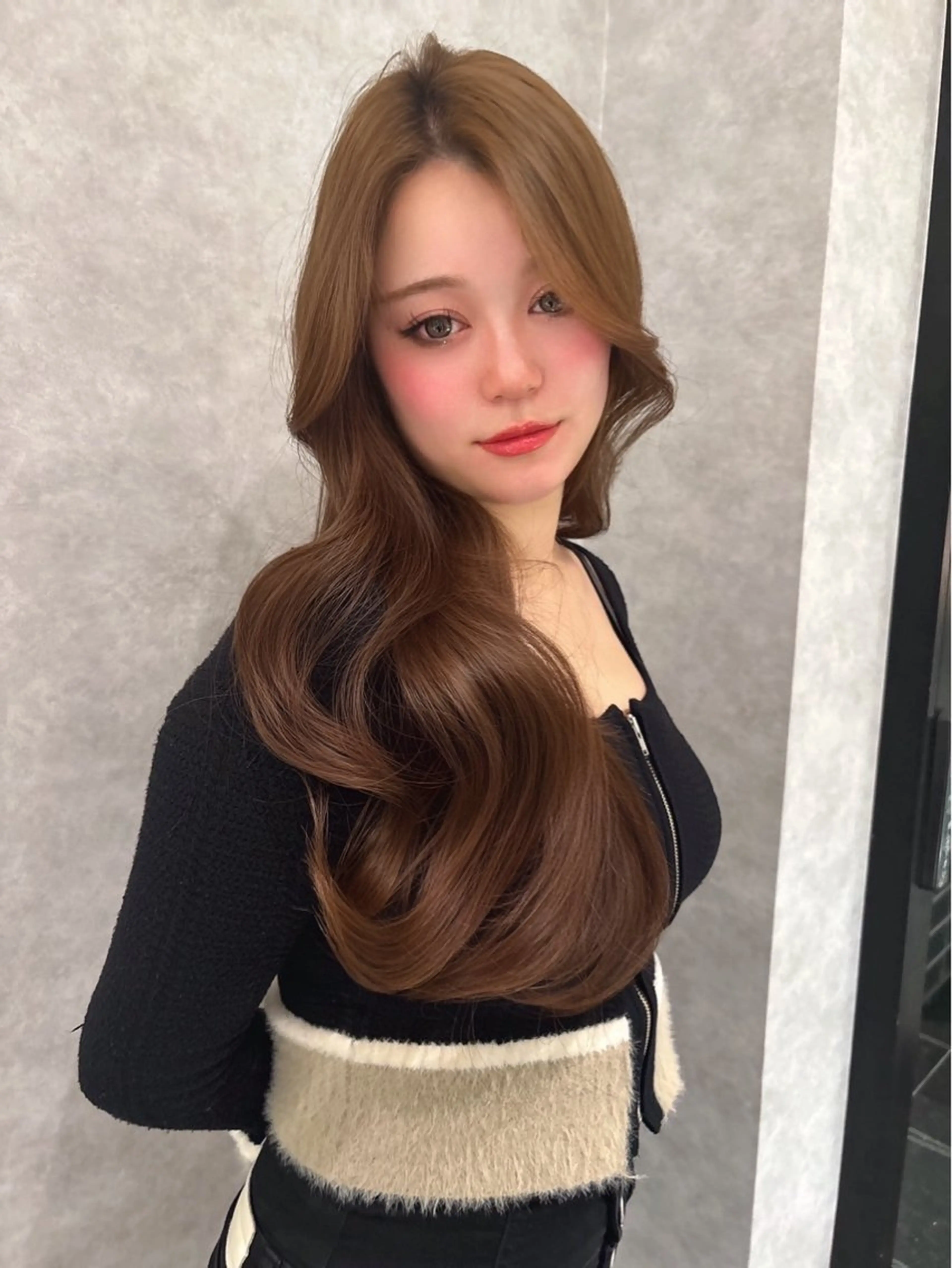 セミロング カラー ヘアカラー 透明感カラー/艶髪 髪質改善/縮毛矯正のヘアスタイル