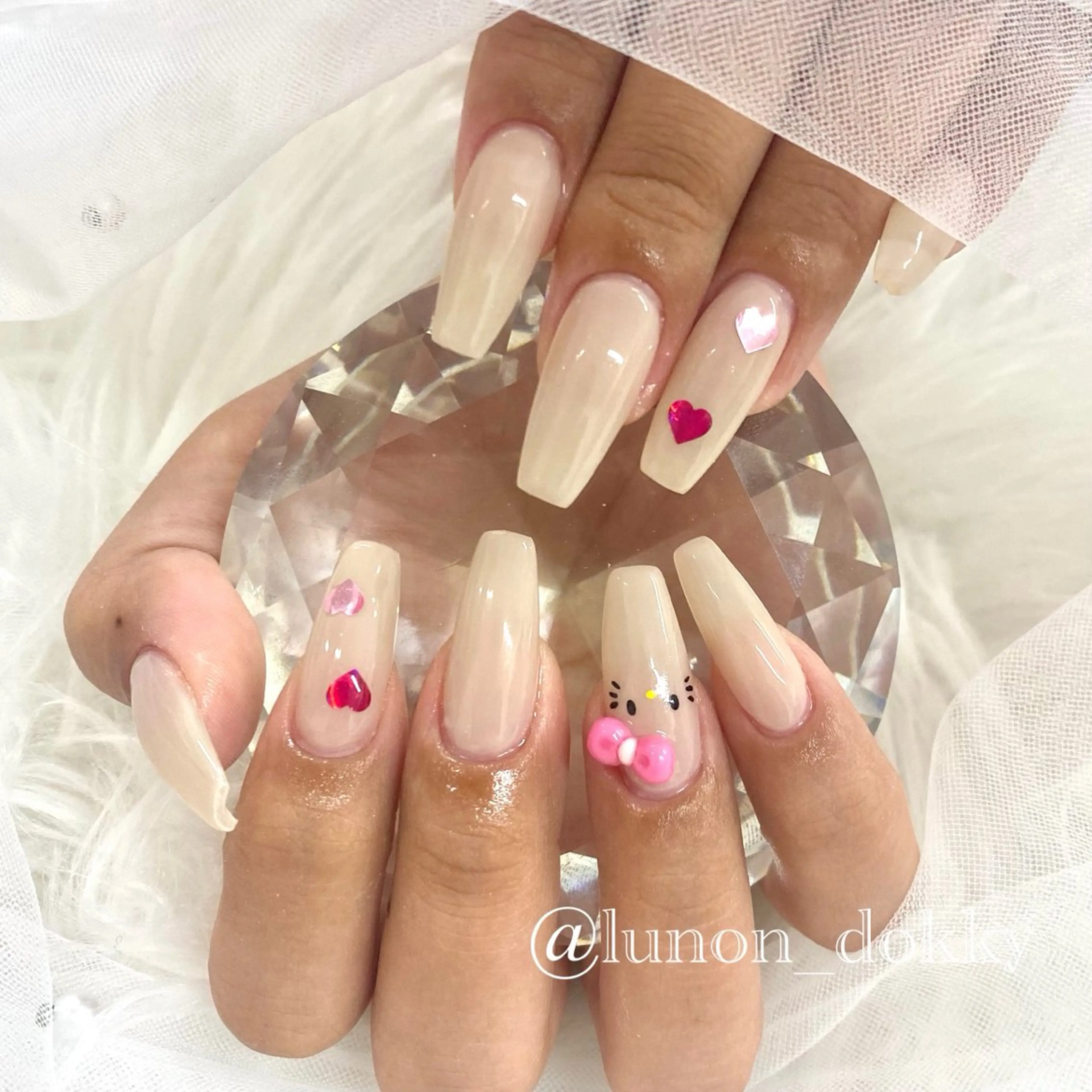 ネイル NAILSALON LUNON 獨協大学前駅店所属・LUNON 獨協大学前駅店のネイルデザイン