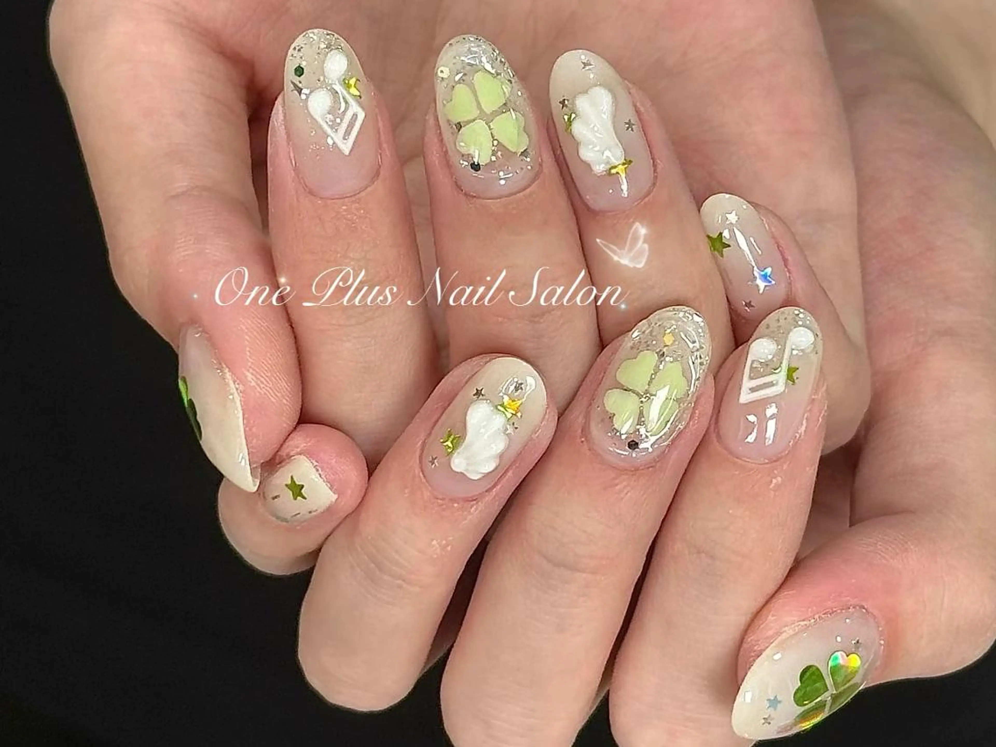 ネイル オーロラネイル 長さ出し フットネイル フレンチネイル ジェルネイル One Plus Nail Salonのネイルデザイン