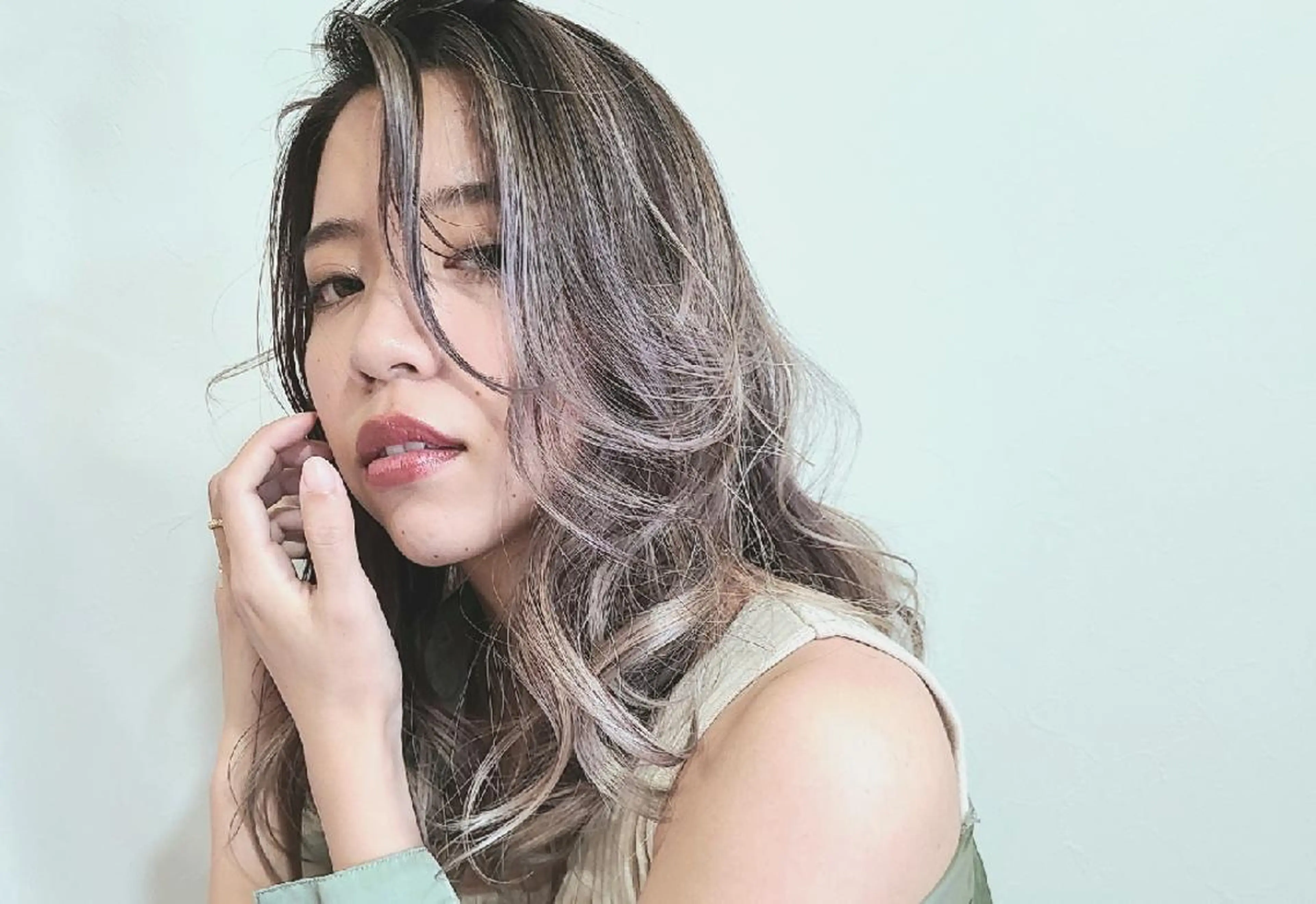 ロング カラー カット デザイナー Anne アンのヘアスタイル