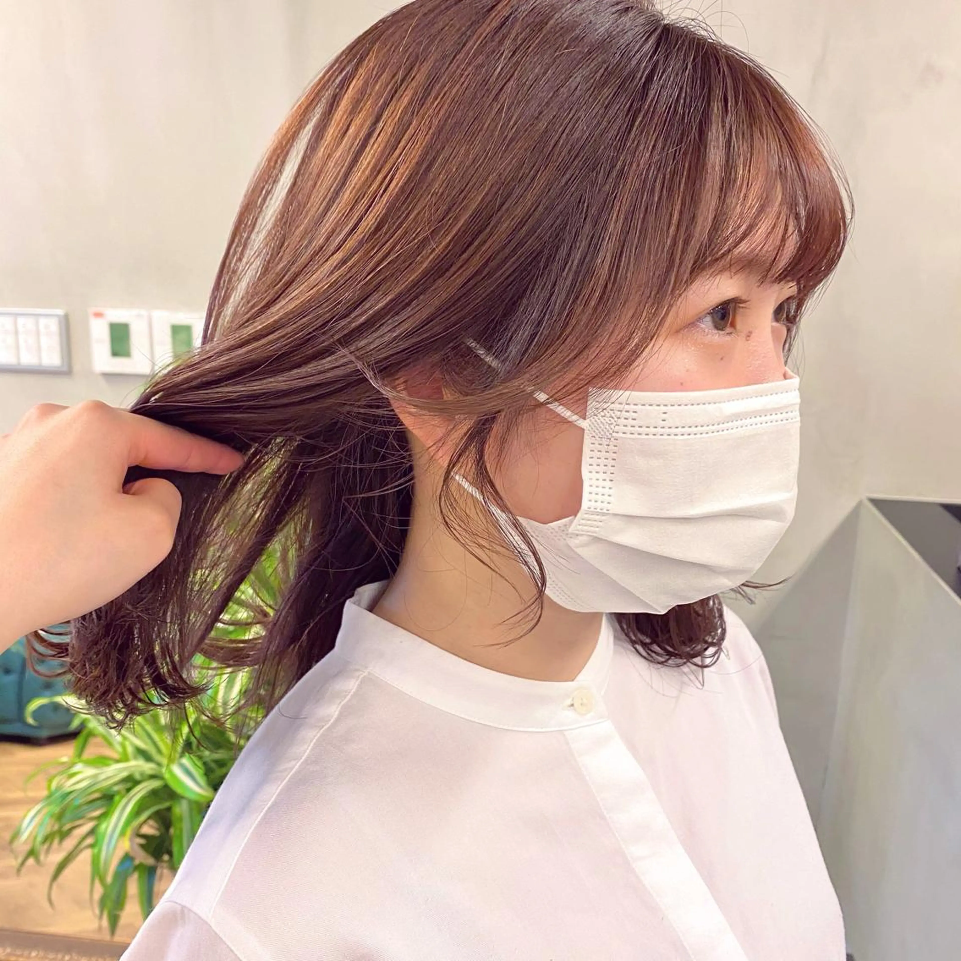 ミディアム カラー パーマ ヘアアレンジ メンズ キッズ ネイル マツエク・マツパ メンズ韓国風 韓国風マツエク 韓国風ヘア 小顔カット 韓国ネイル EMANON梅田店所属・前川 朋香のヘアスタイル