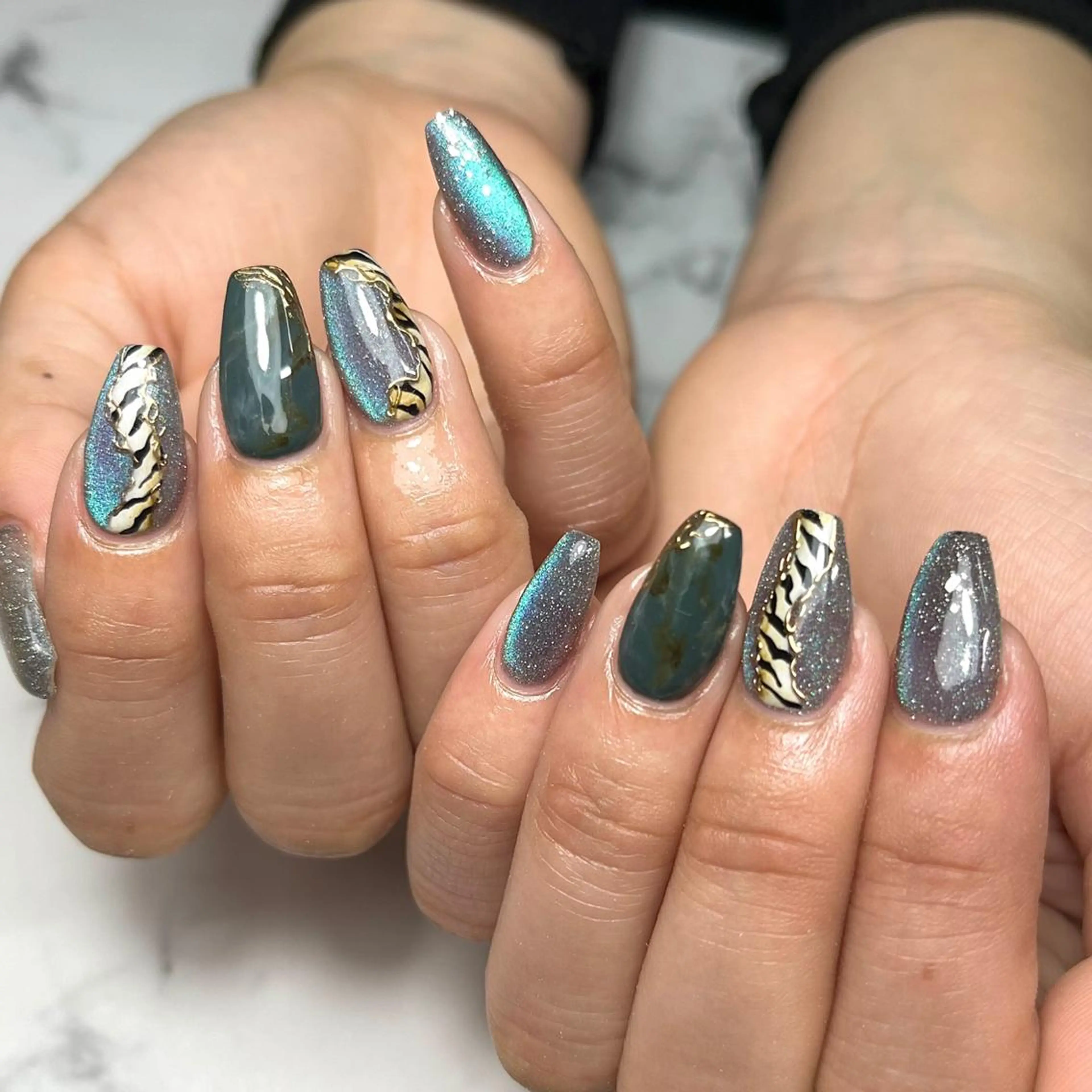 ネイル アニマル柄 アートネイル ブルー ジェルネイル グリーン ハンドネイル NAIL NOWのネイルデザイン