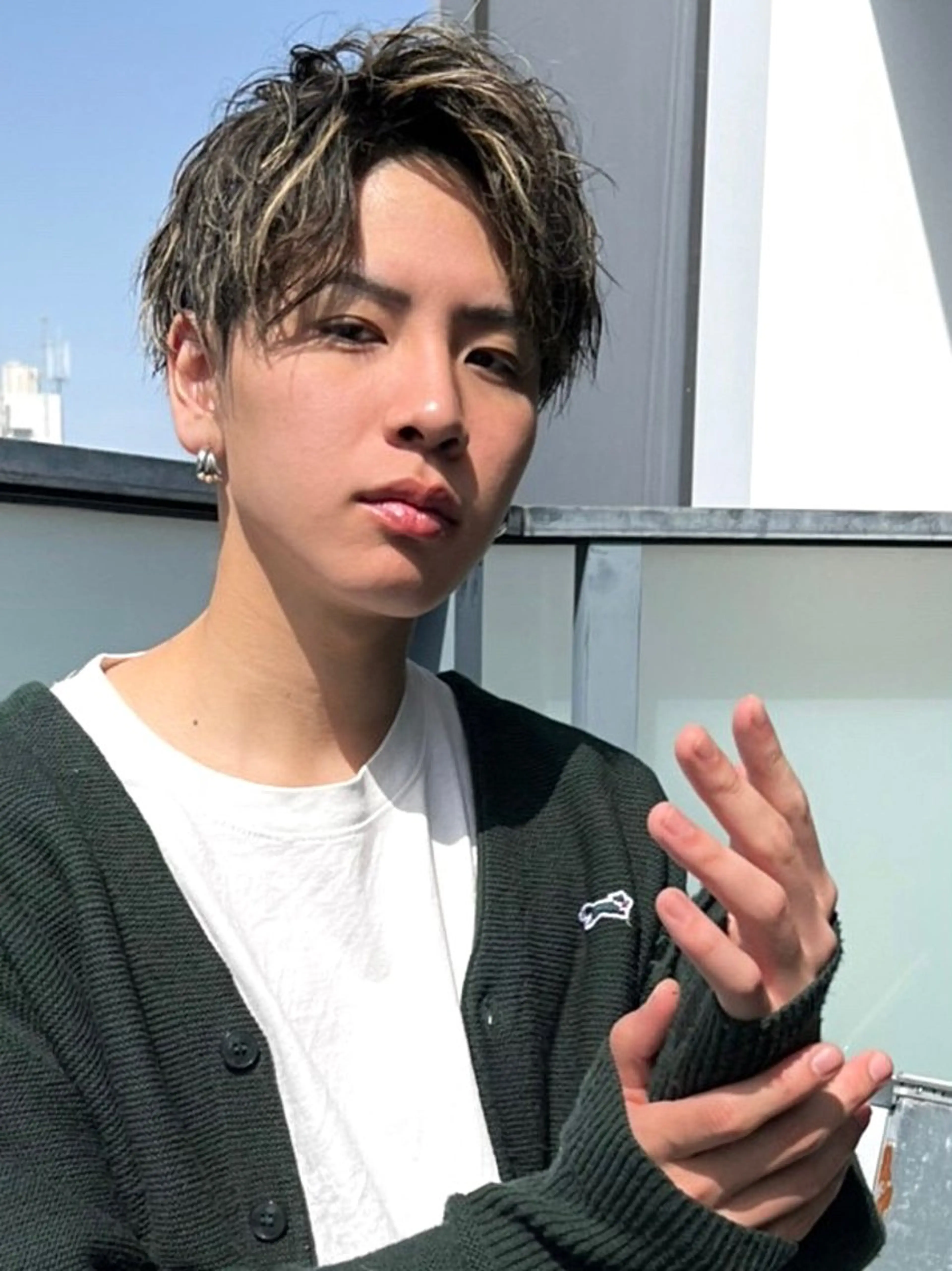 ショート カラー メンズ メンズバレイヤージュ メンズハイライト バレイヤージュ ハイライトカラー ハイライト カット ヘアカラー メンズ縮毛矯正 /メンズパーマ美容師のヘアスタイル