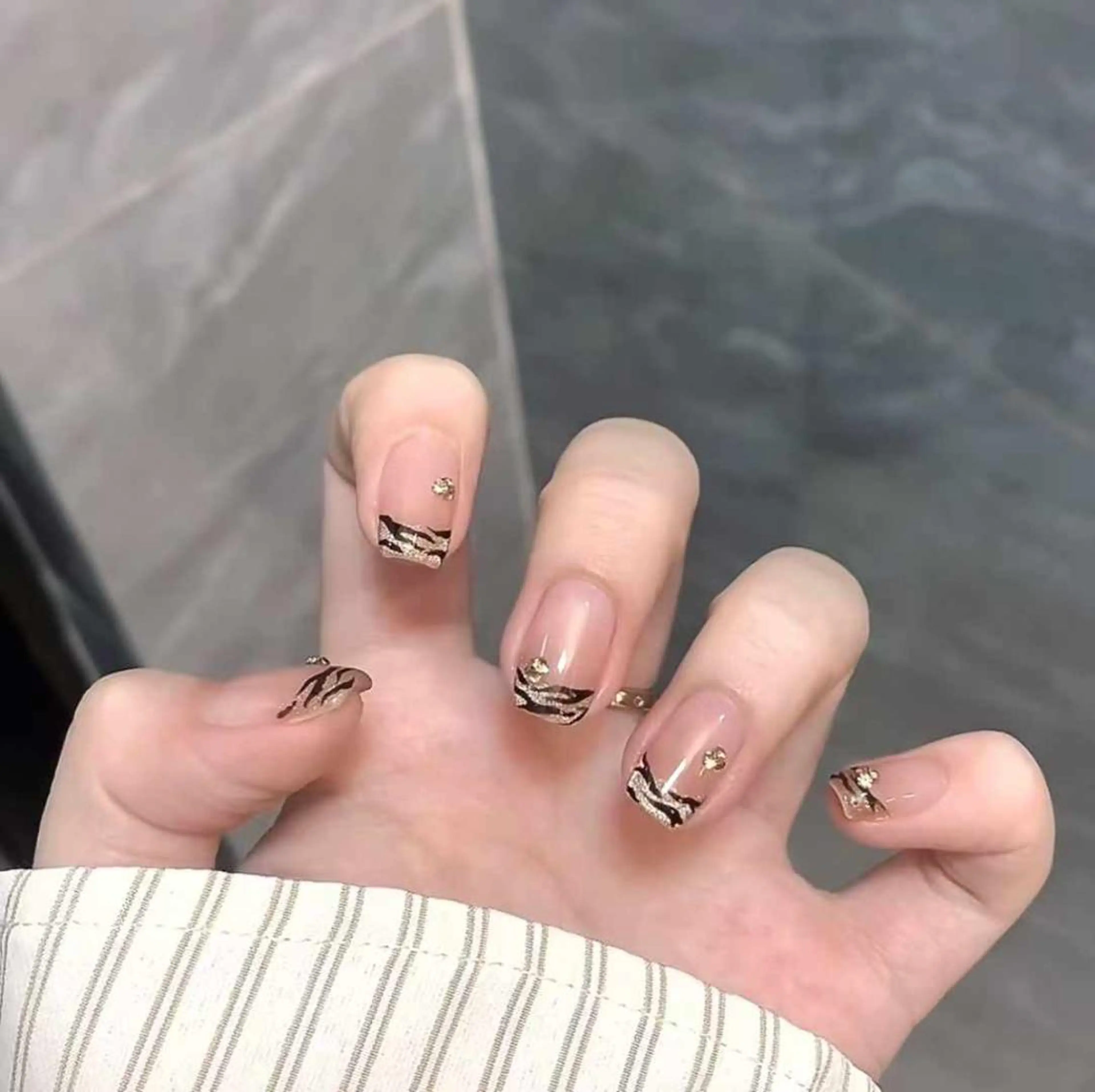 ネイル VIVIAN リサのネイルデザイン