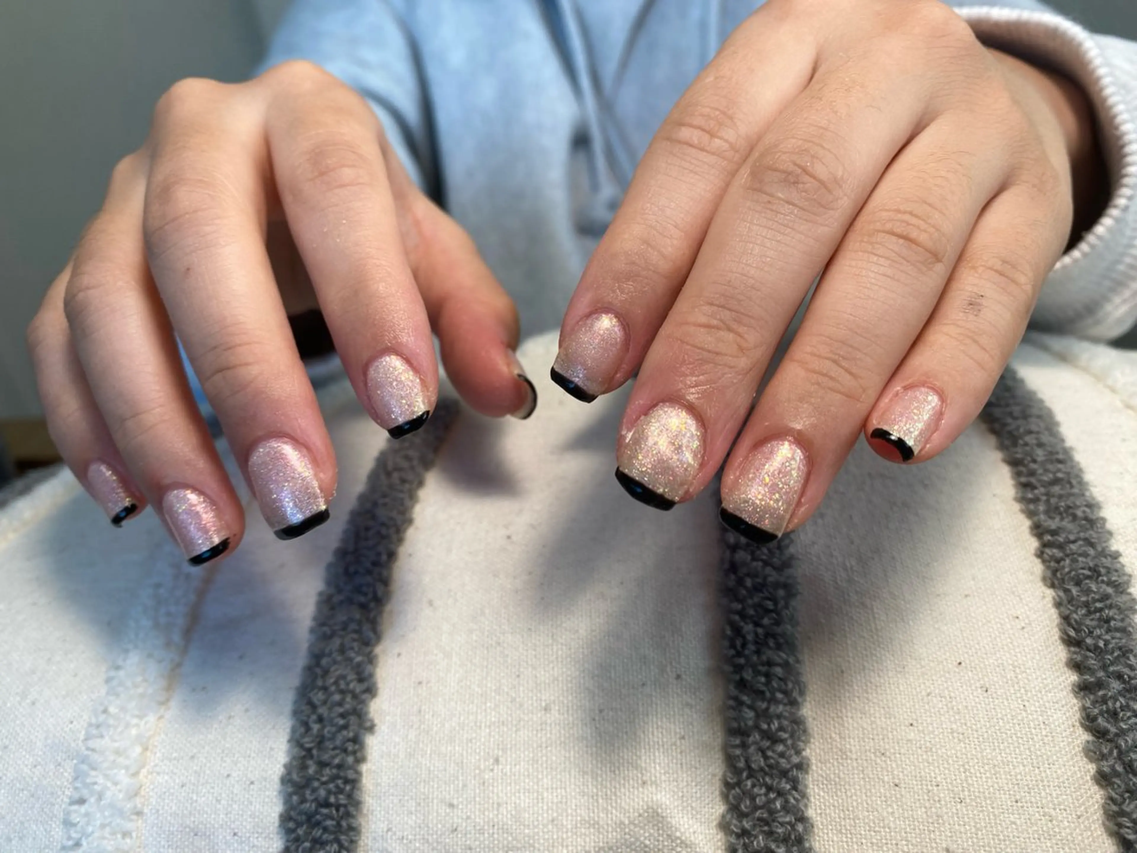 ネイル フレンチネイル ラメ(グリッター) 住宅街のねいる屋さん R.G  NAILのネイルデザイン