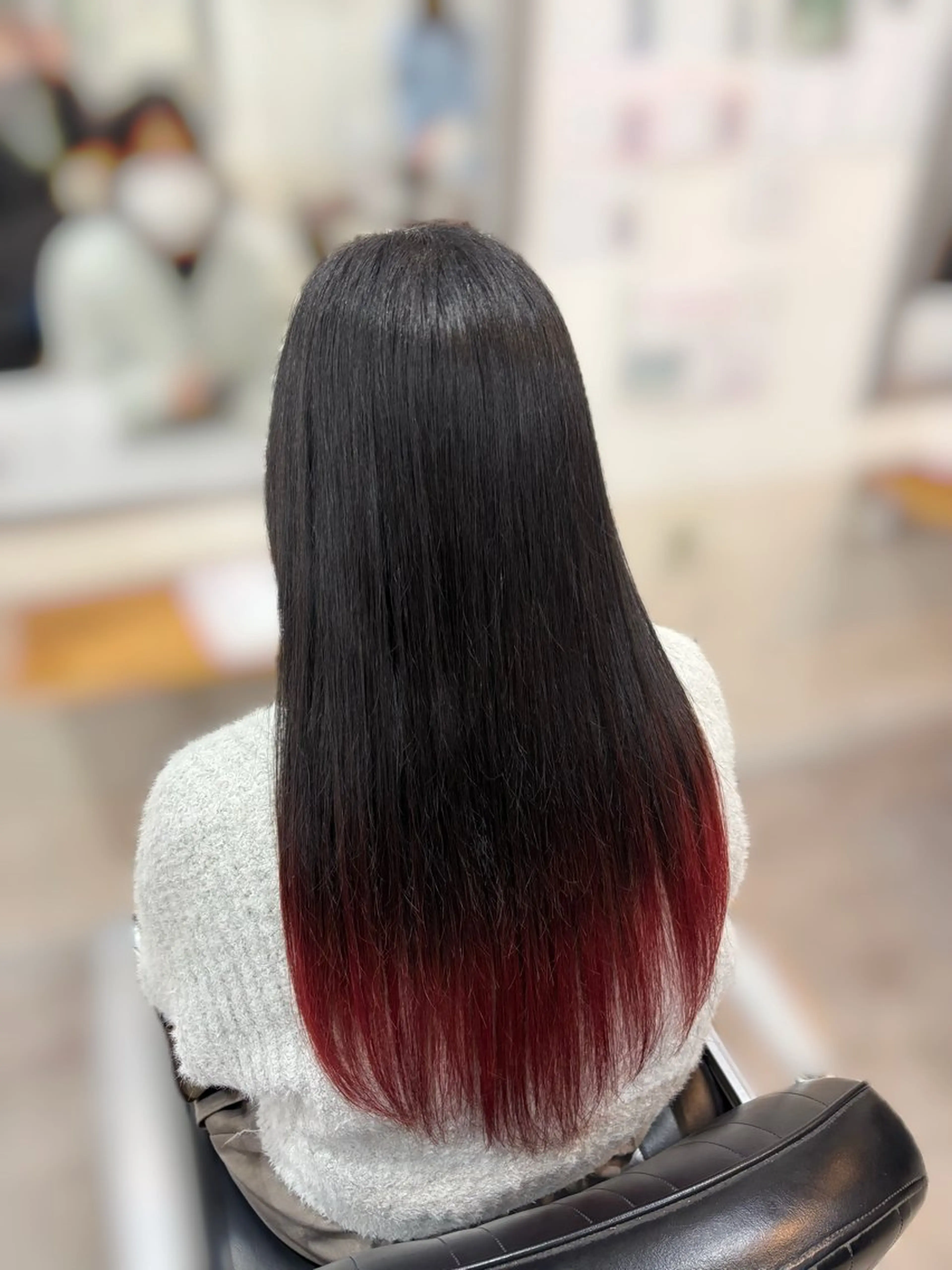 ロング カラー 生尾 虹水のヘアスタイル