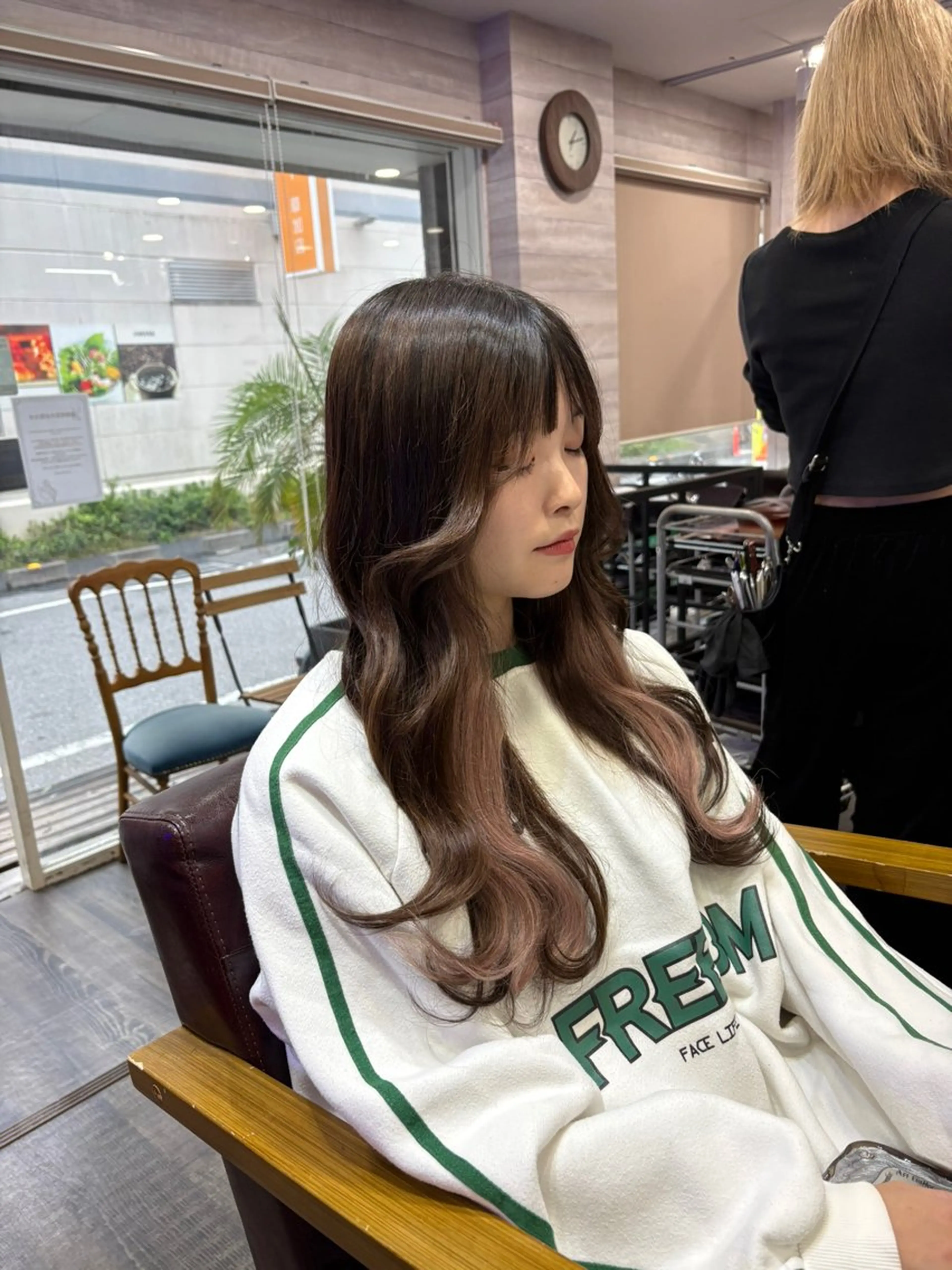 セミロング エクステ エクステ LOCO Ko-kiのヘアスタイル