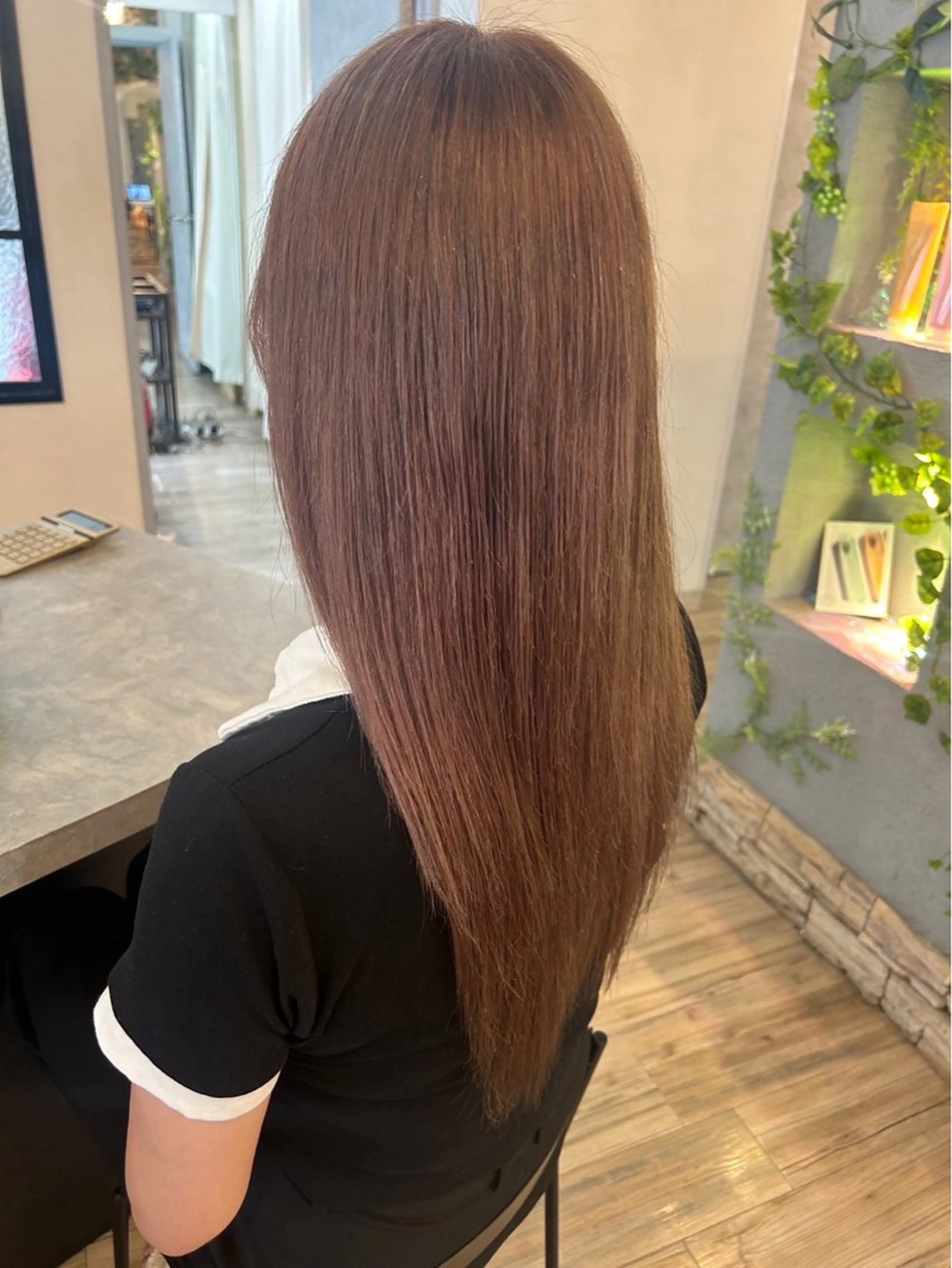 セミロング カラー ミナミ🩰デサインカ ラー♡ヘアセットのヘアスタイル